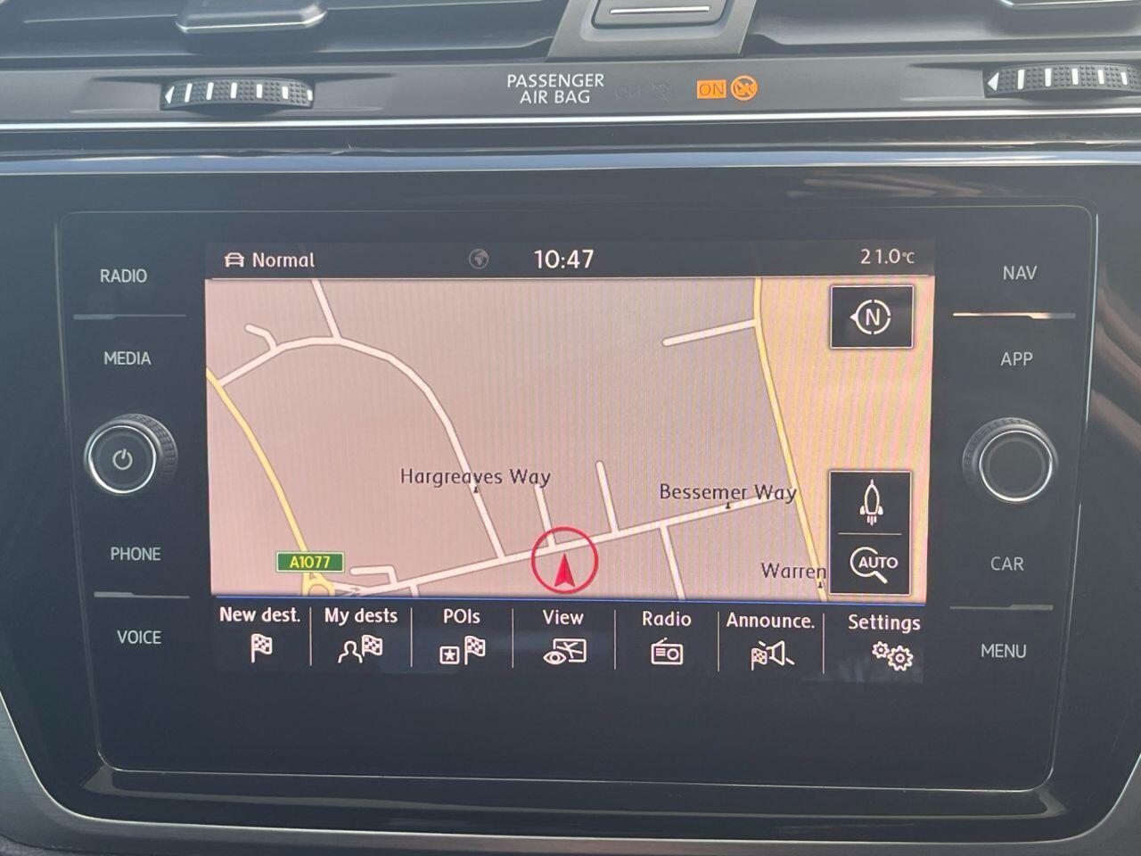 Volkswagen Touran view 25