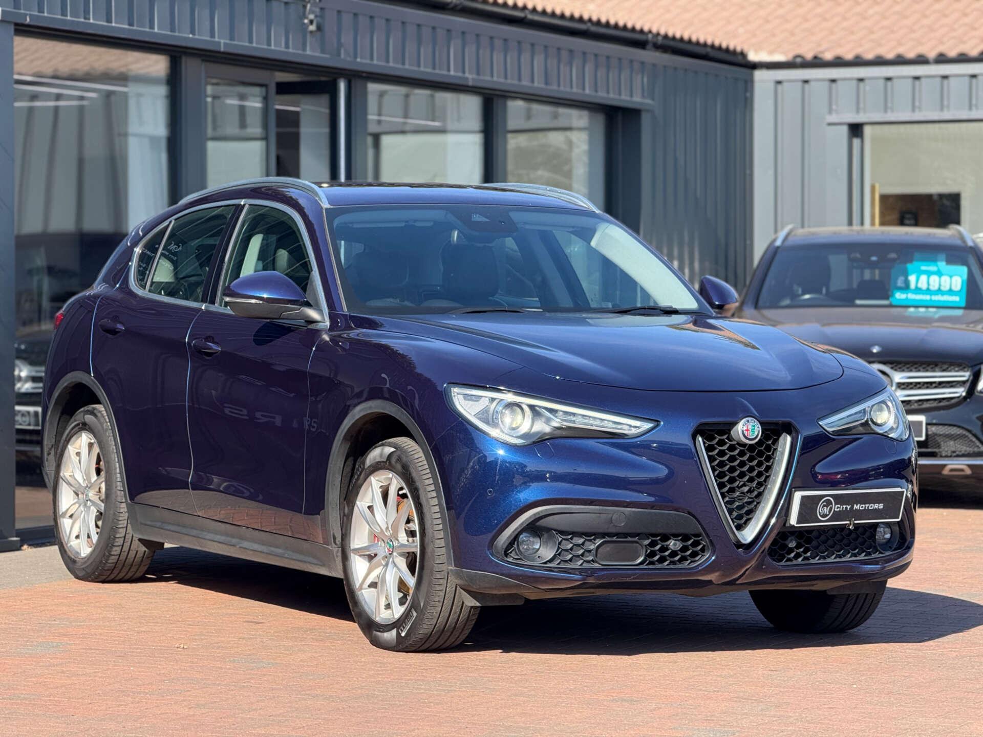 Alfa Romeo Stelvio view 11