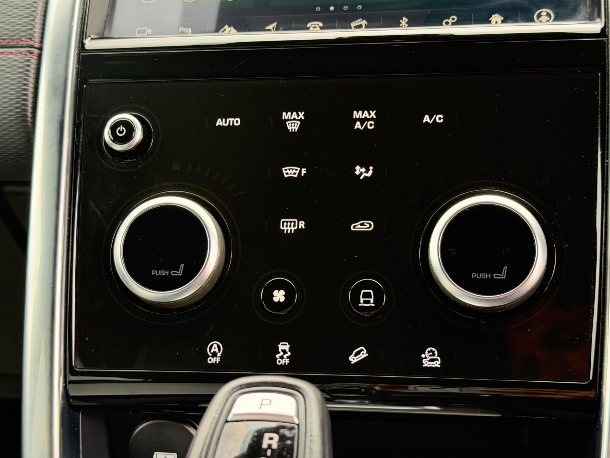 Land Rover Discovery Sport view 20