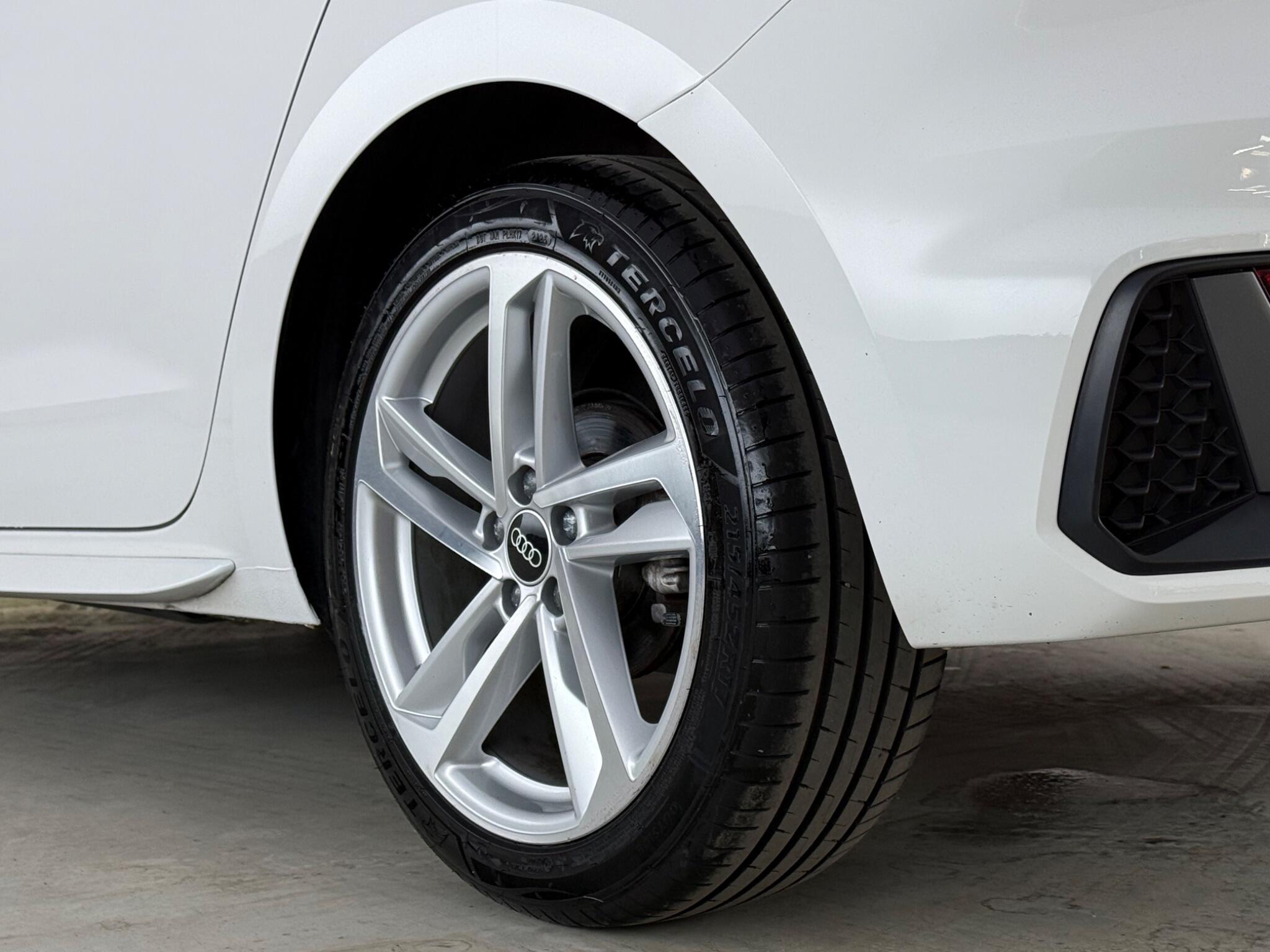 Audi A1 view 12