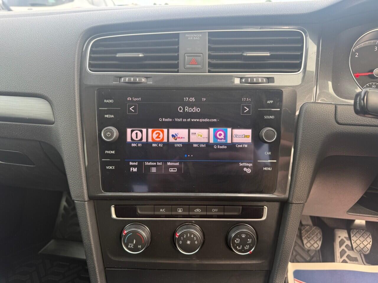 Volkswagen Golf view 13