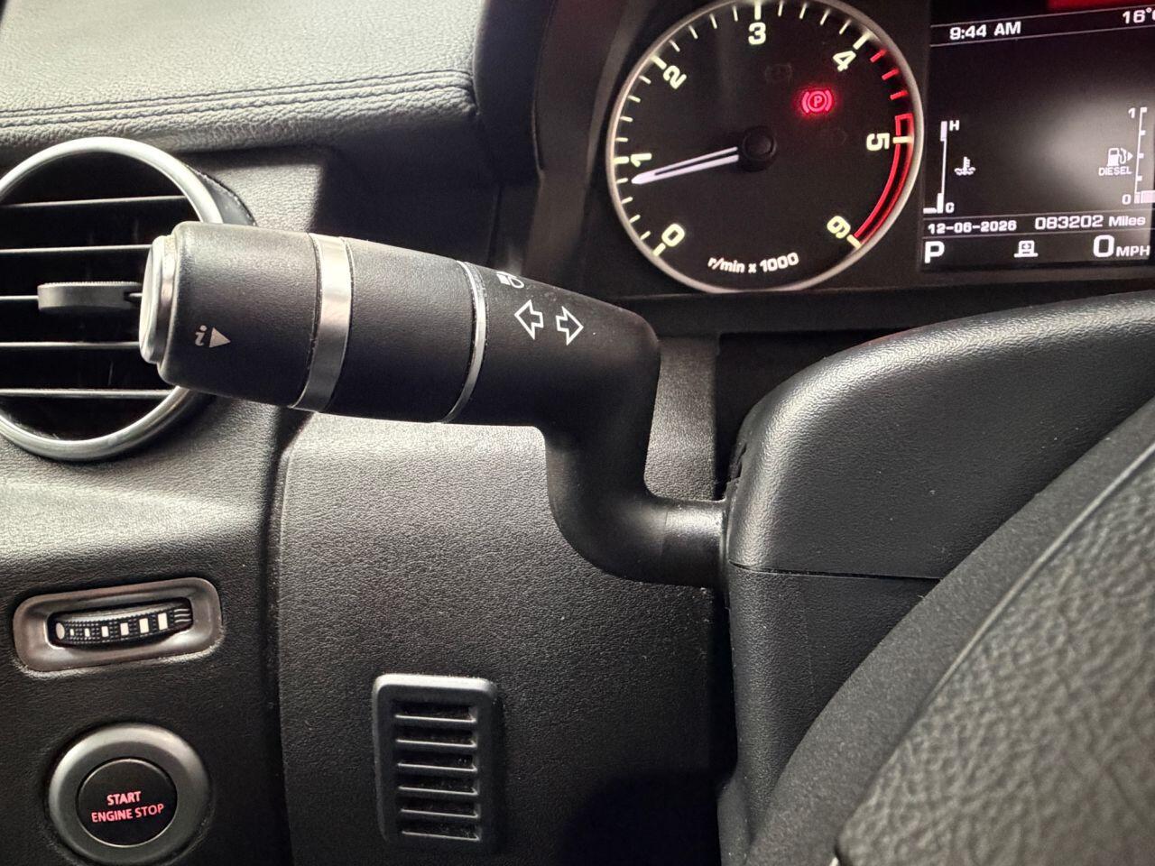 Land Rover Discovery 4 view 37