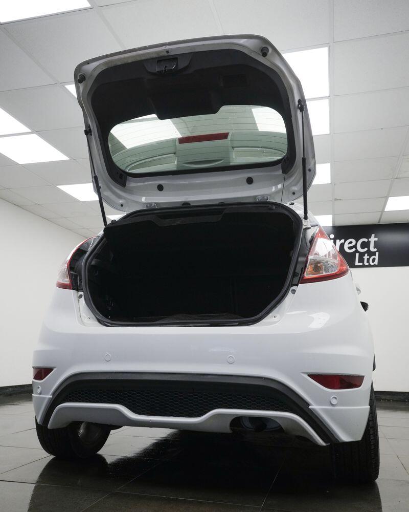 Ford Fiesta view 7
