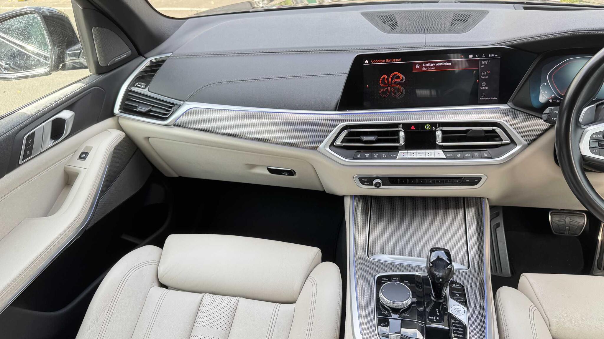 BMW X5 view 7