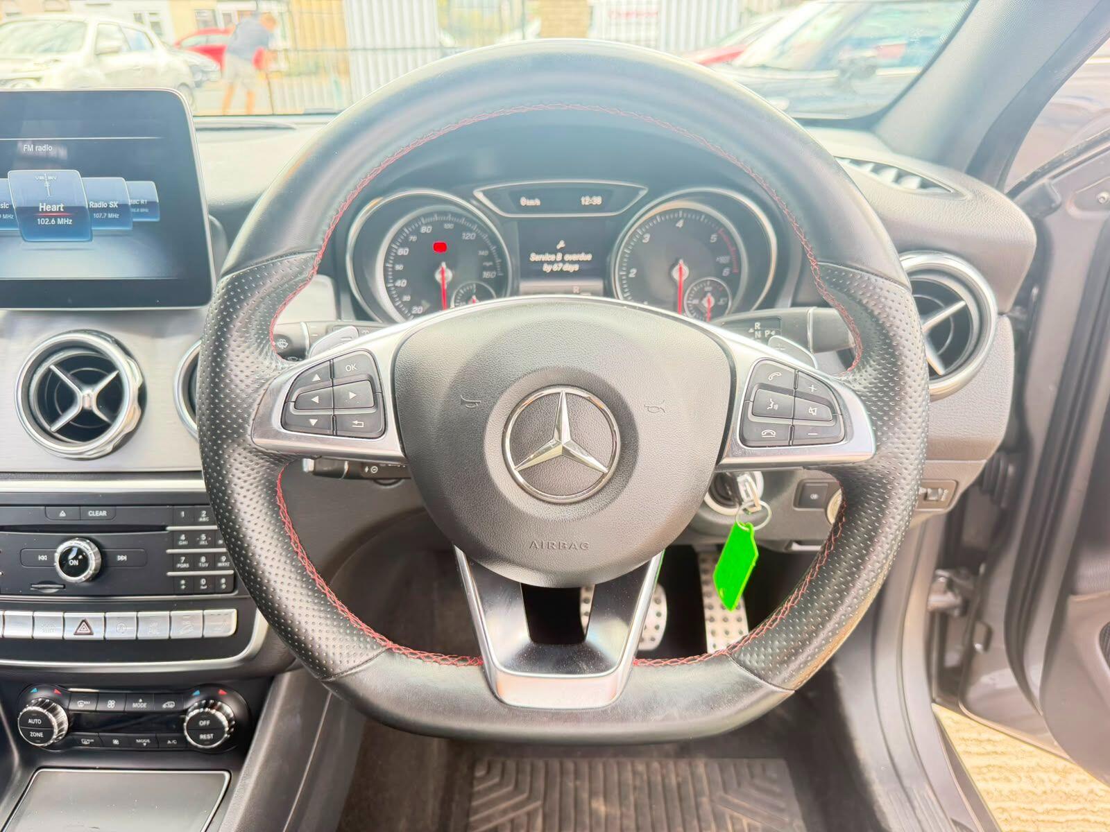Mercedes-Benz Gla view 28