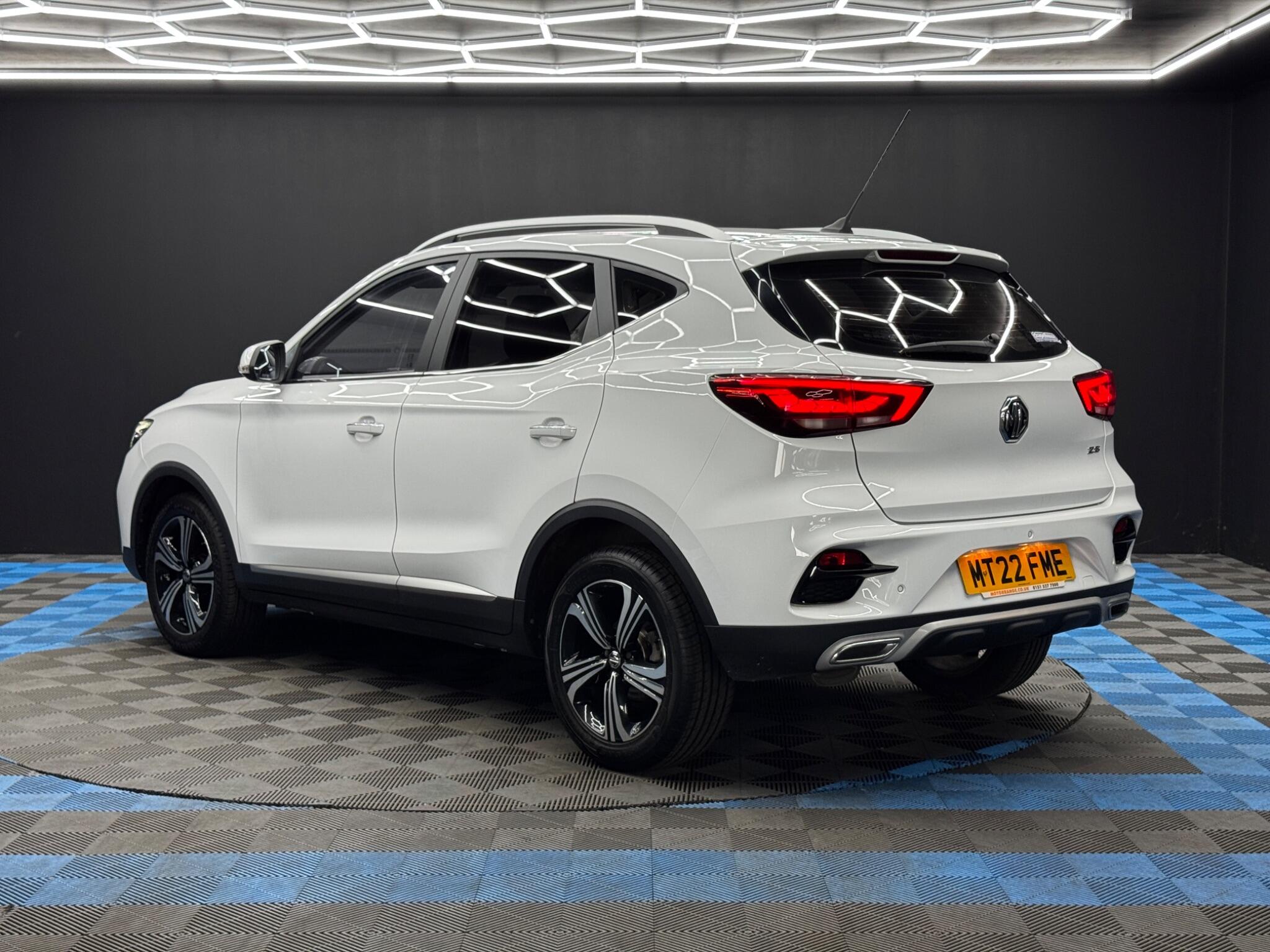 MG MG ZS view 7