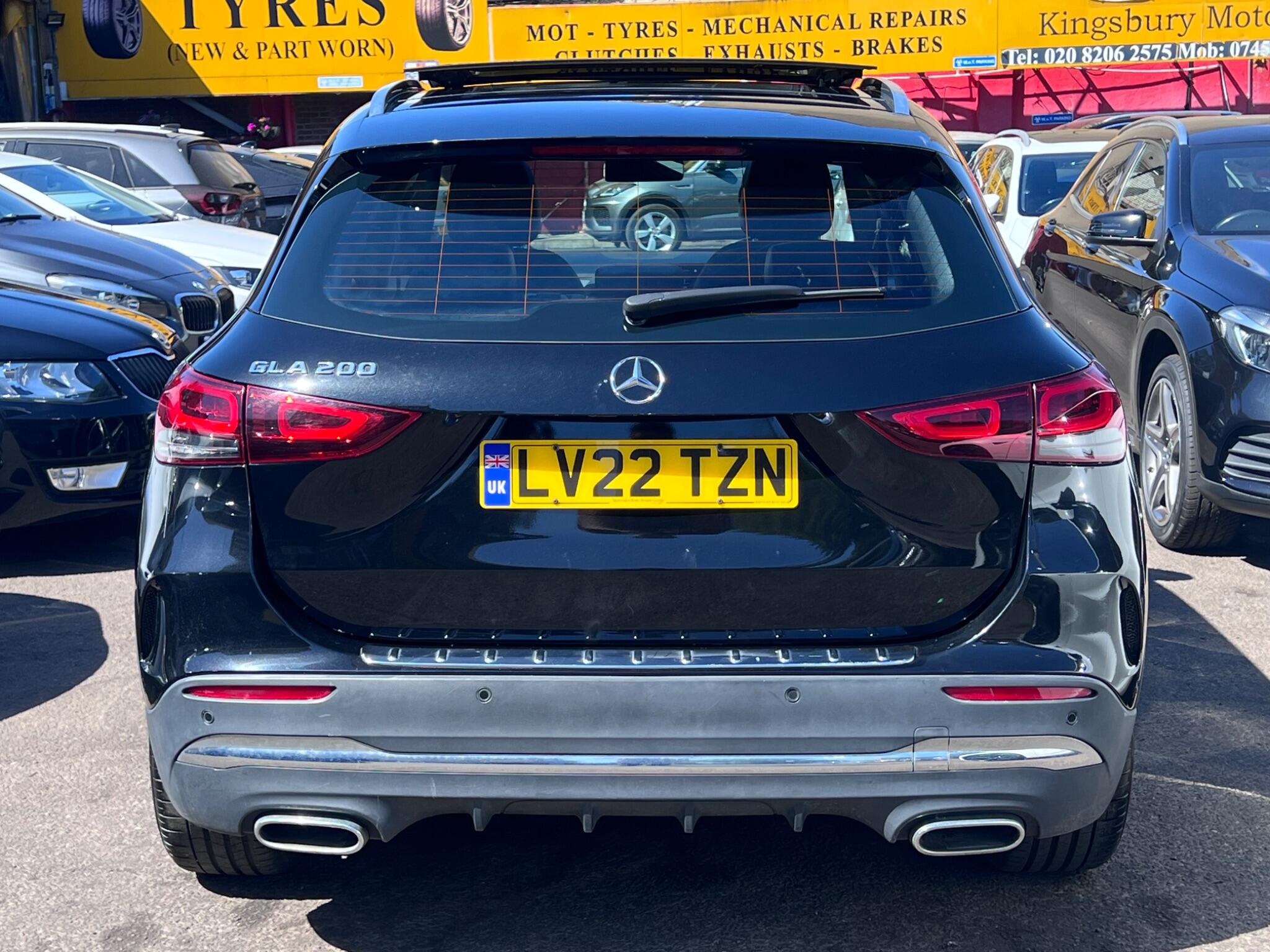 Mercedes-Benz Gla view 12