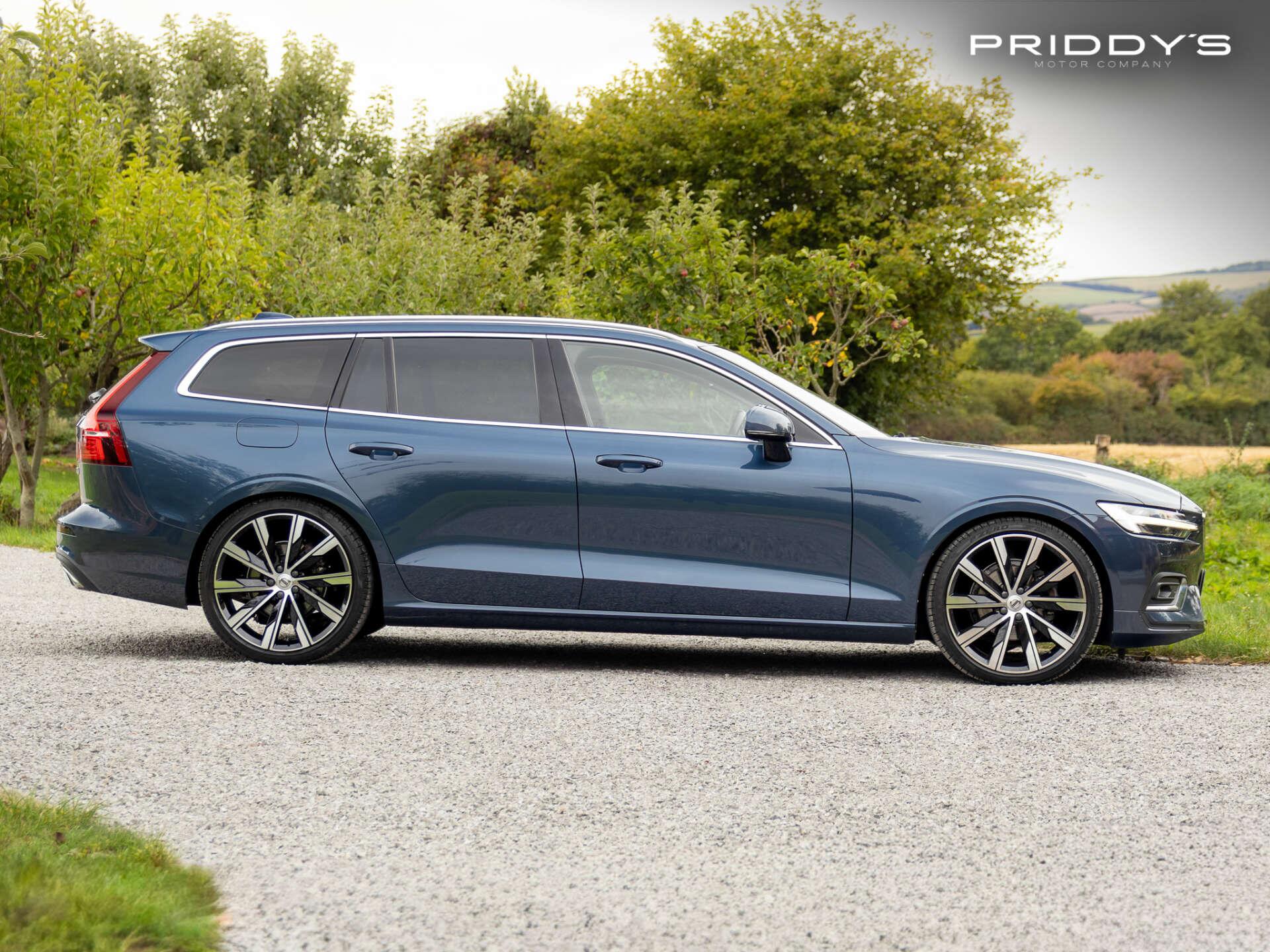 Volvo V60 view 3