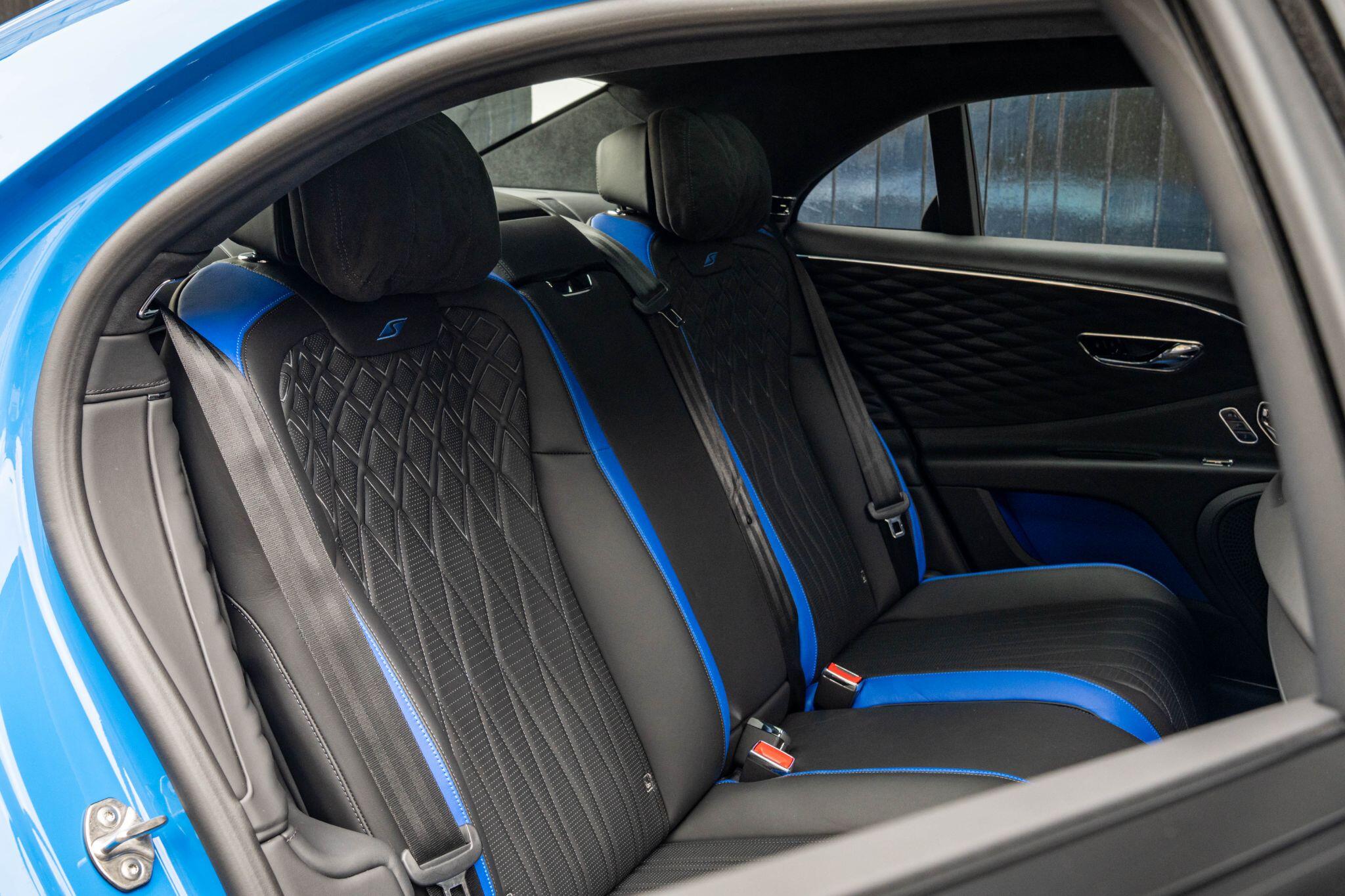 Bentley Flying Spur view 25