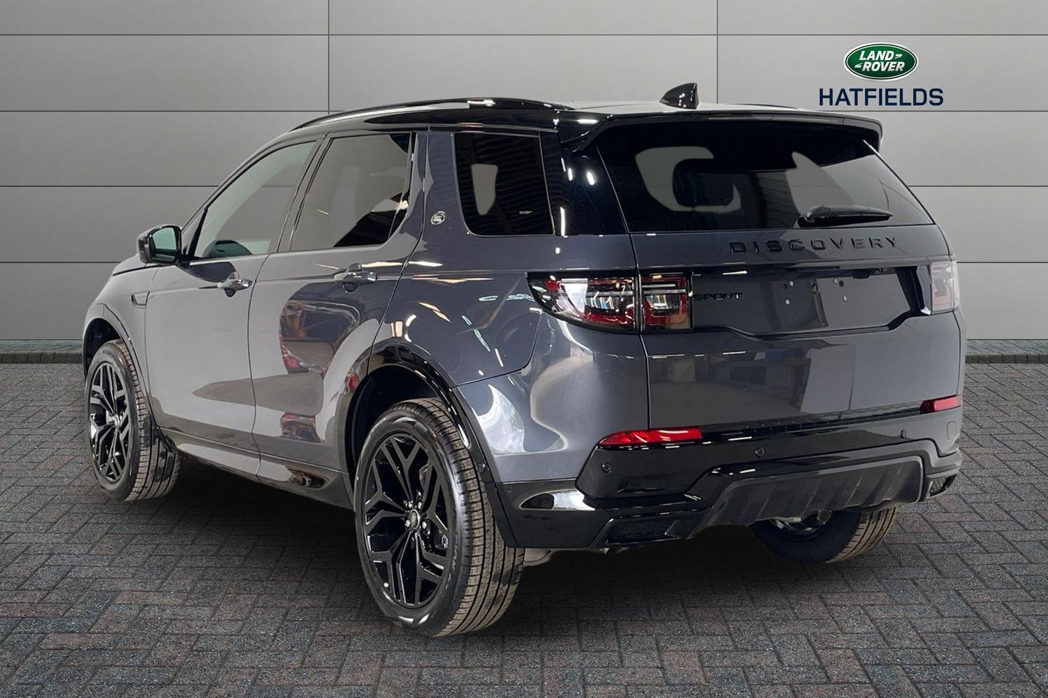 Land Rover Discovery Sport view 2