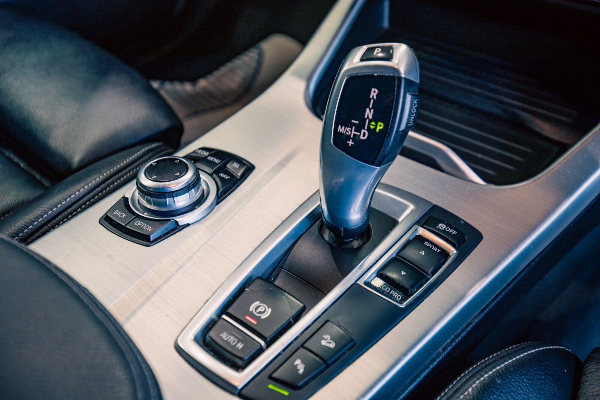 BMW X3 view 18