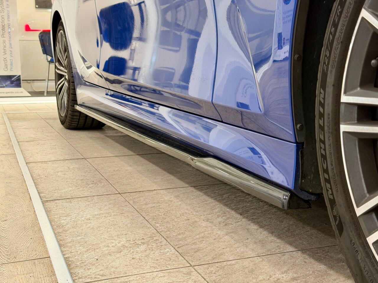 BMW 3 Series view 25