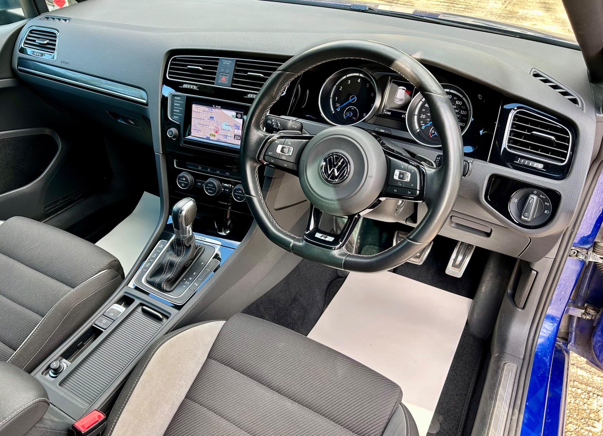 Volkswagen Golf view 16