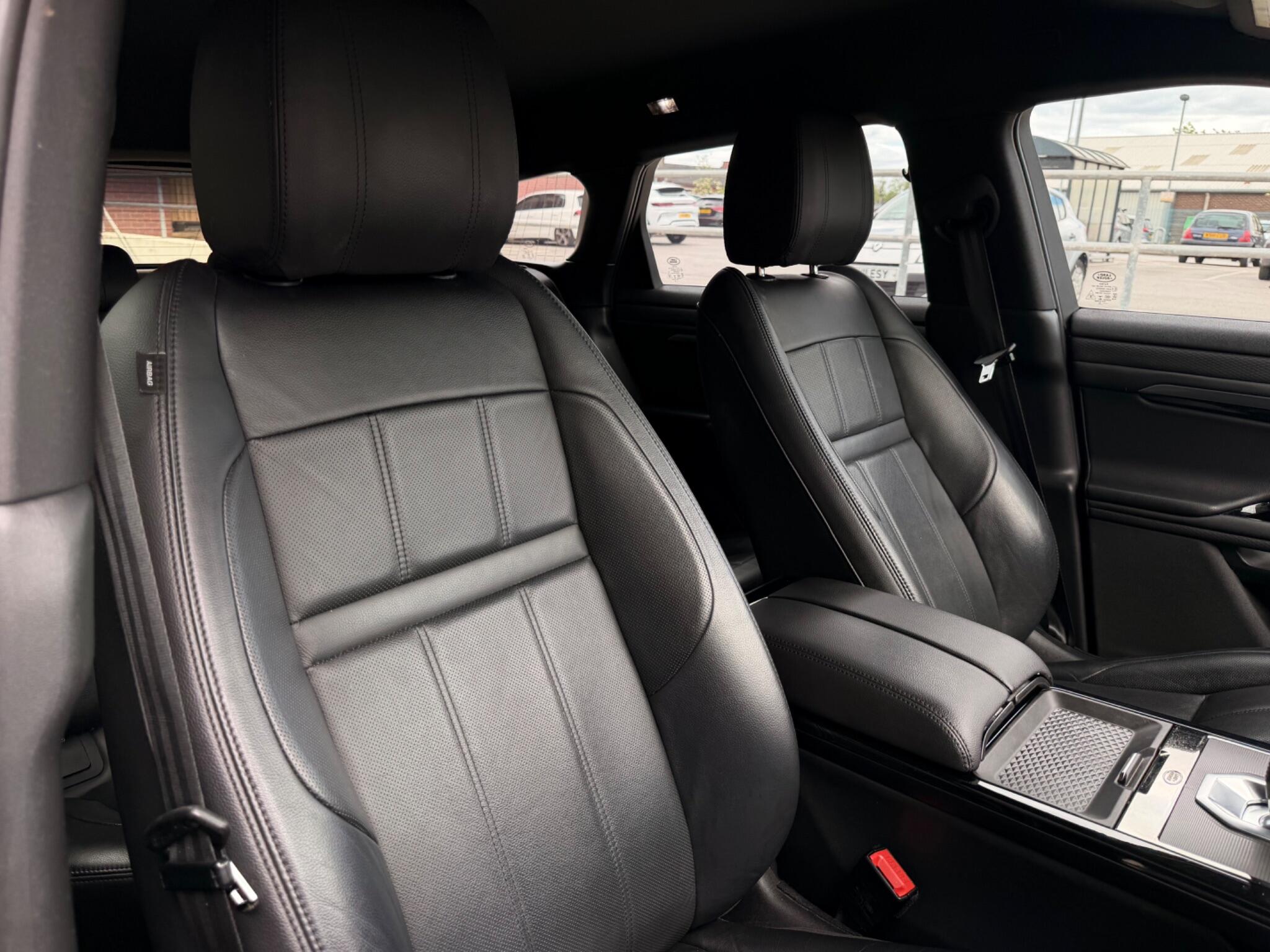 Land Rover Range Rover Evoque view 18