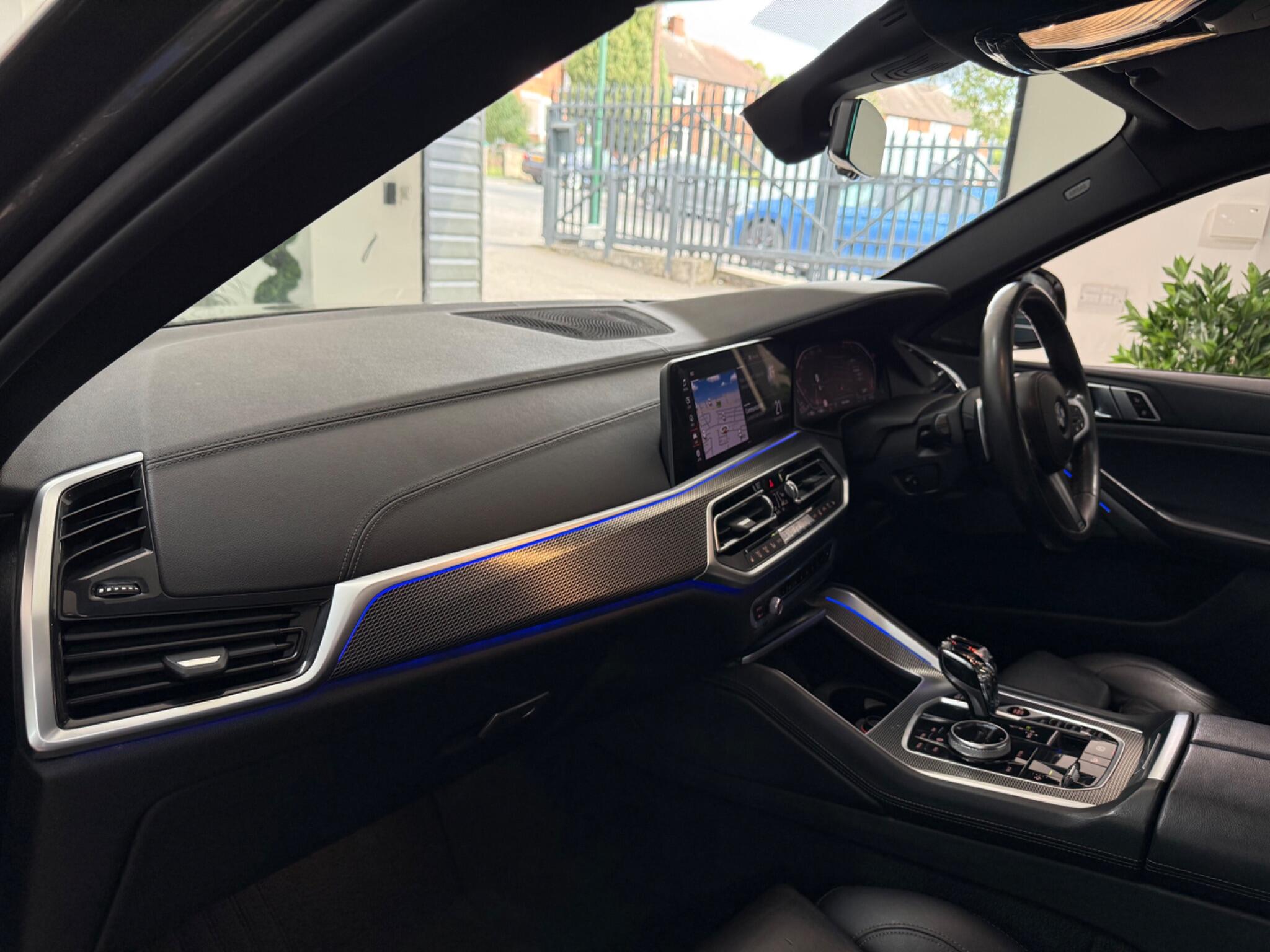 BMW X6 view 48