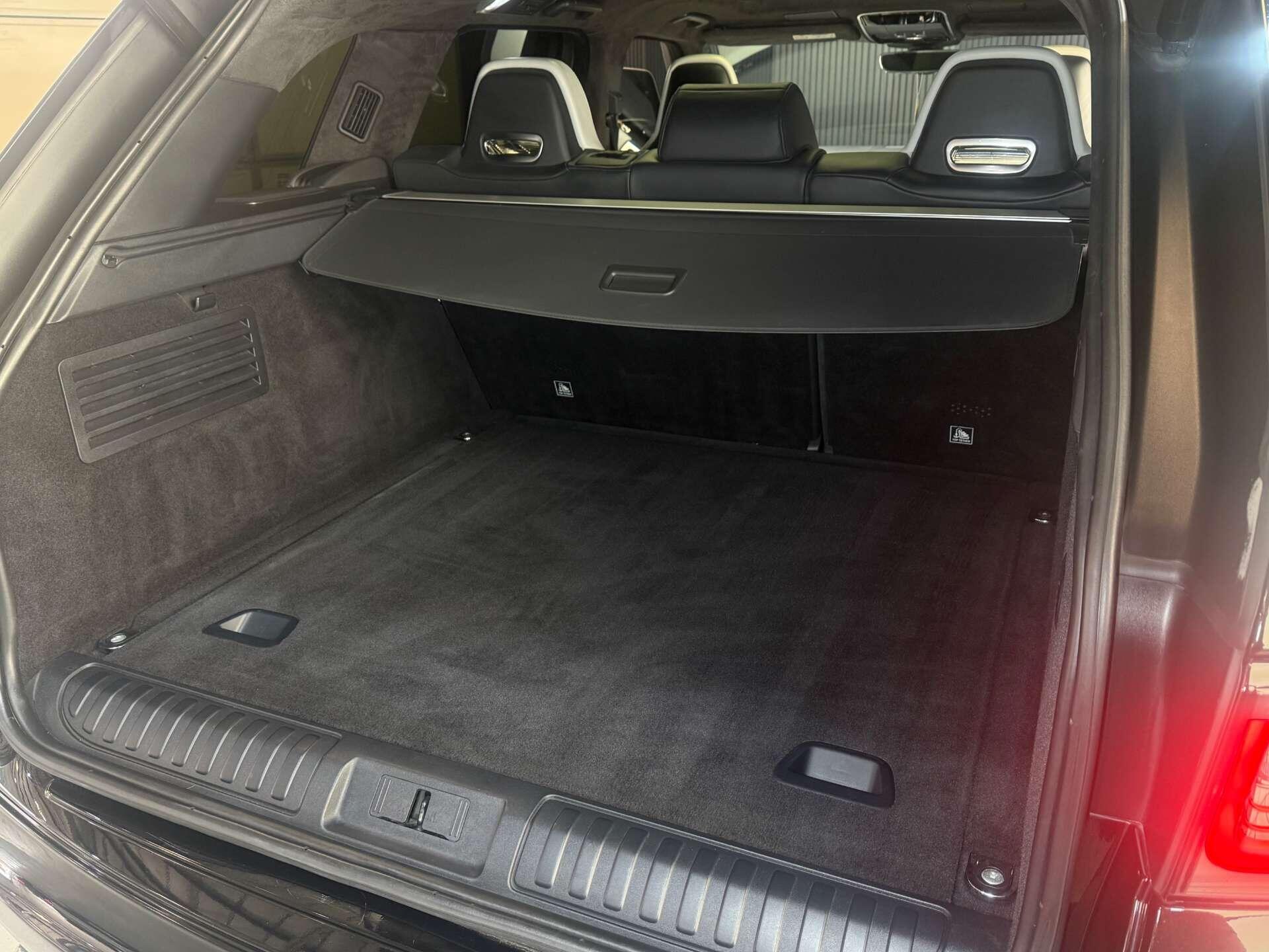 Land Rover Range Rover Sport view 16
