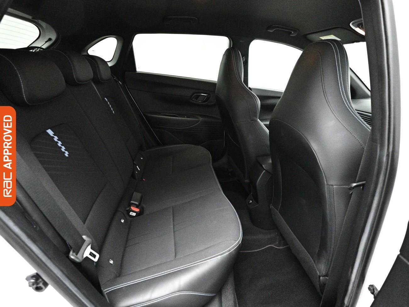 Hyundai i20 view 13