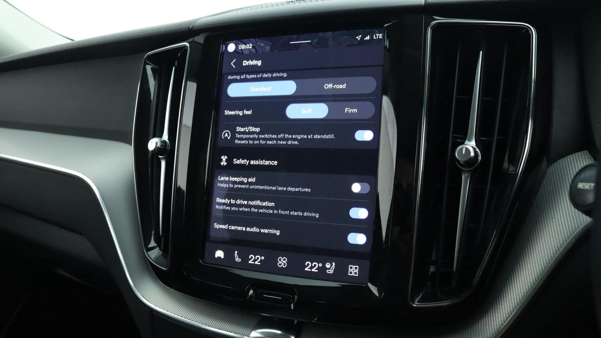Volvo XC60 view 38