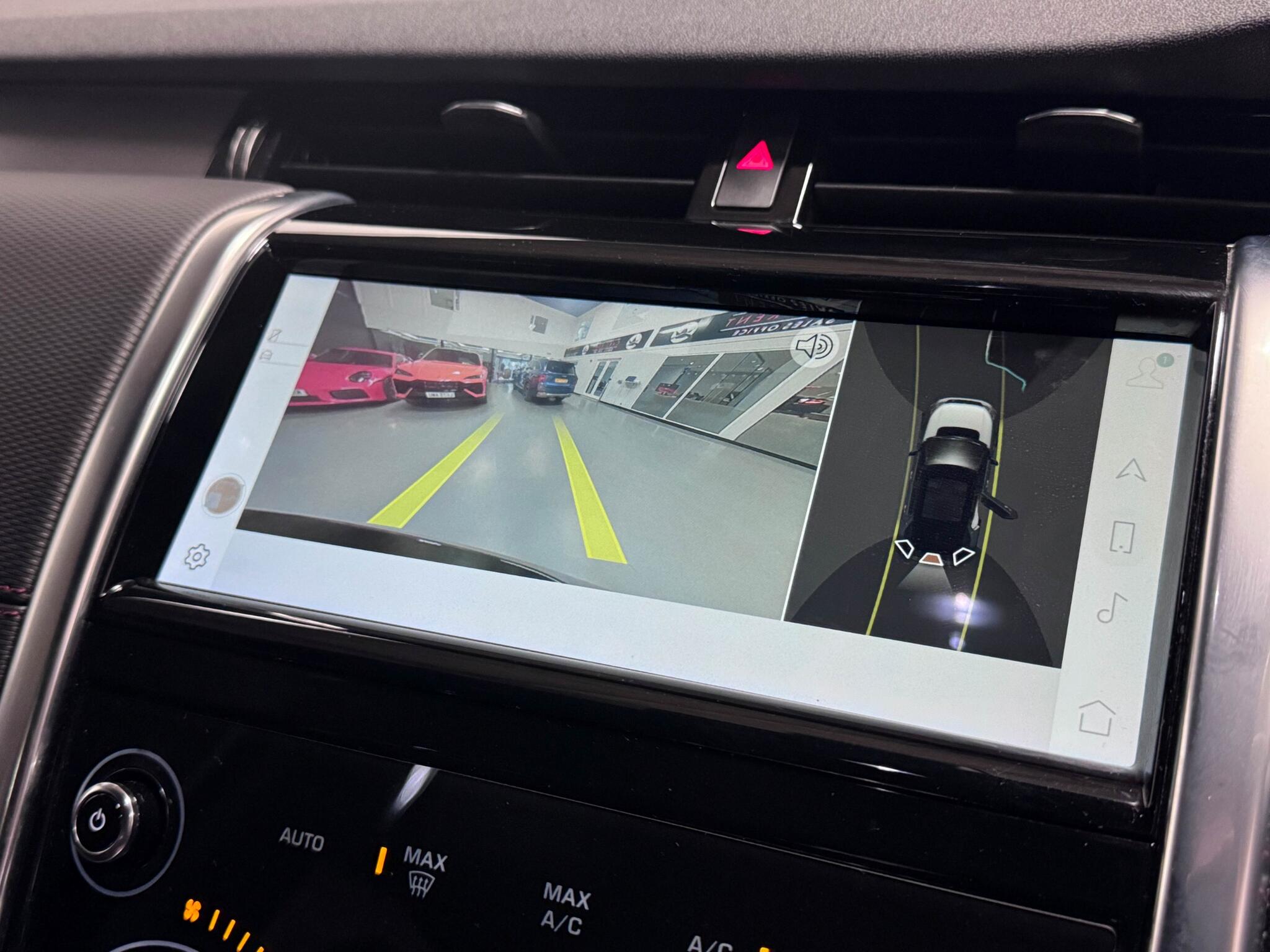 Land Rover Discovery Sport view 45