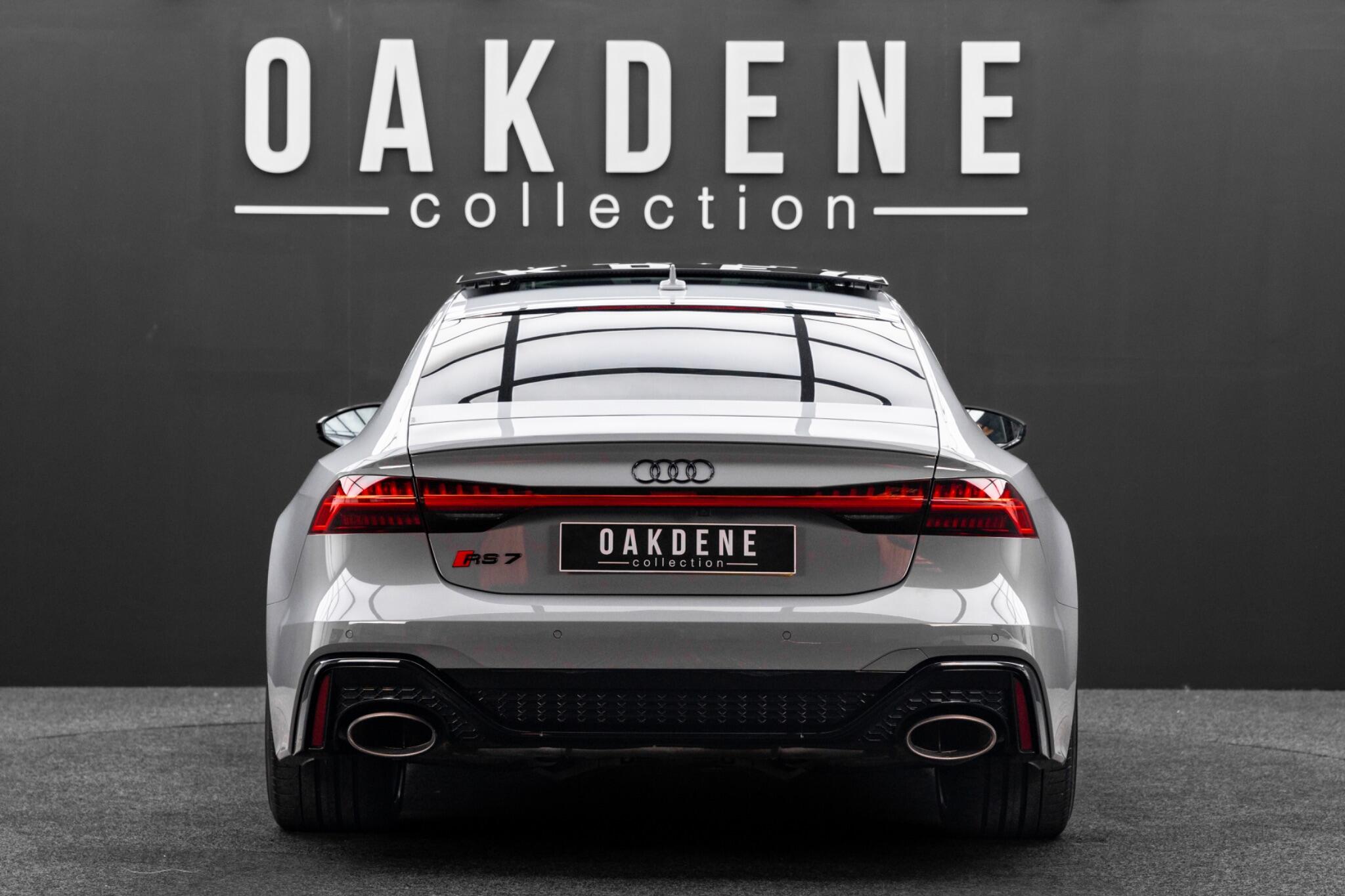 Audi RS7 view 12