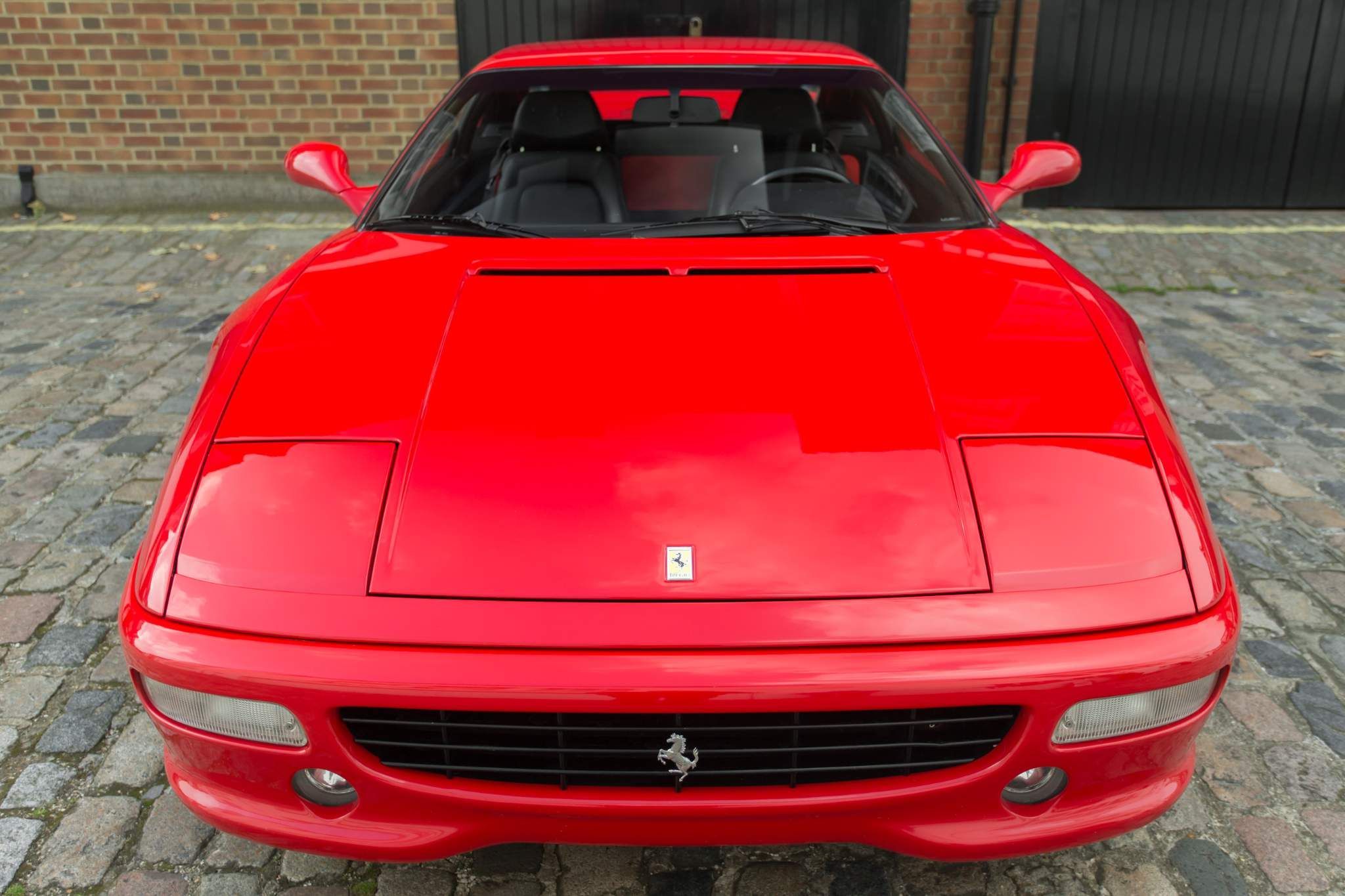 Ferrari F355 view 13