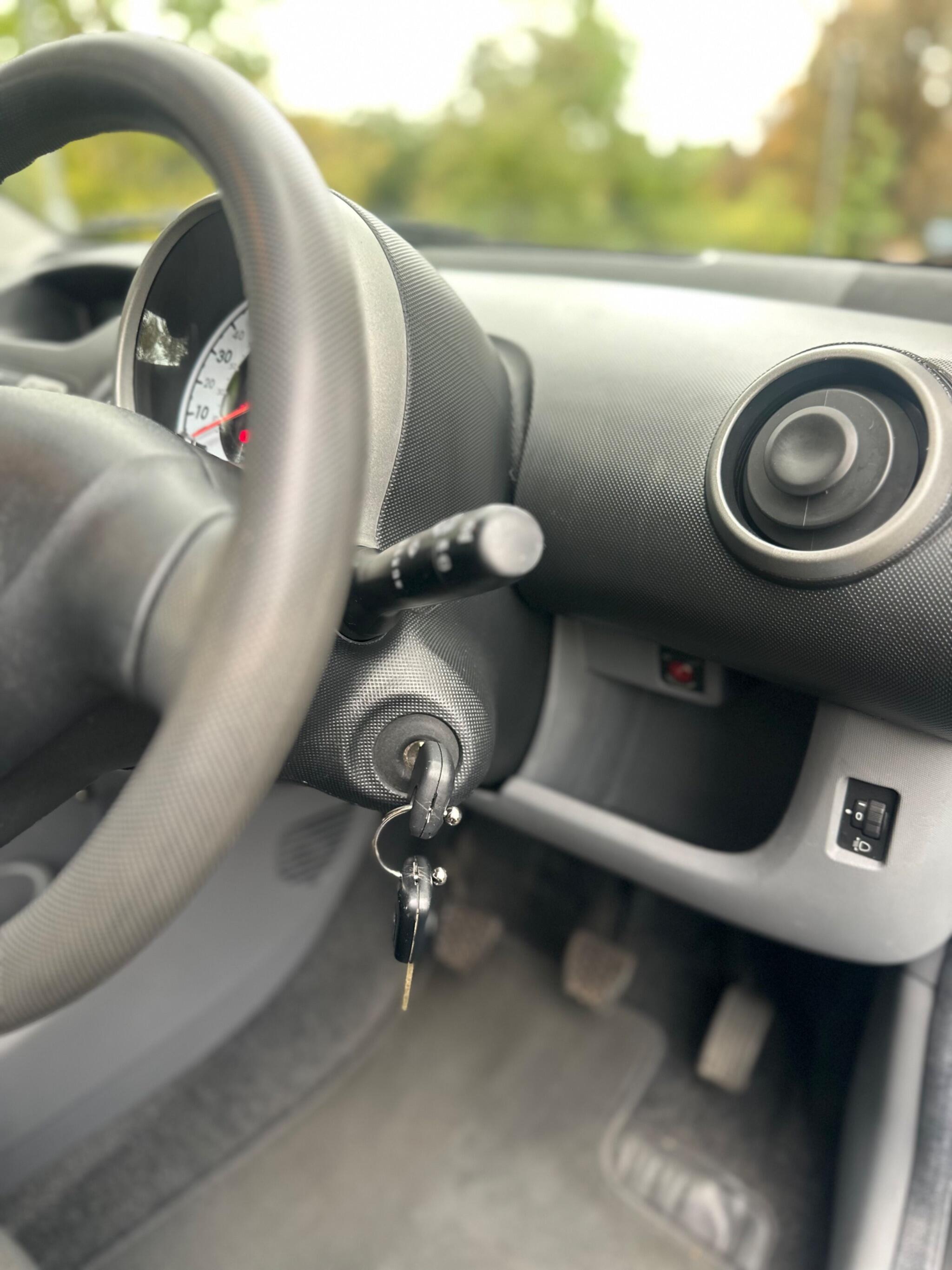 2010 Toyota AYGO image 23