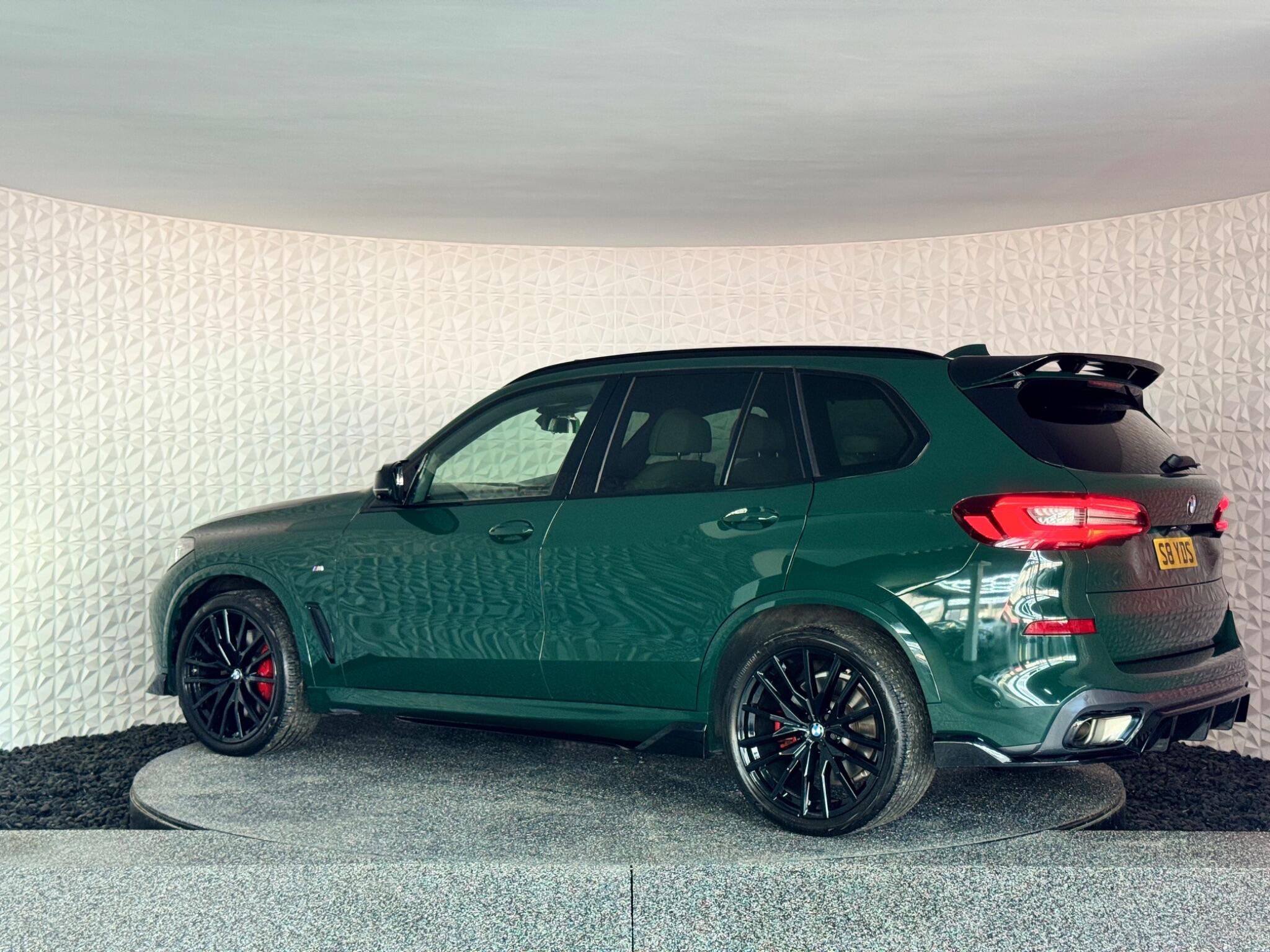 BMW X5 view 20