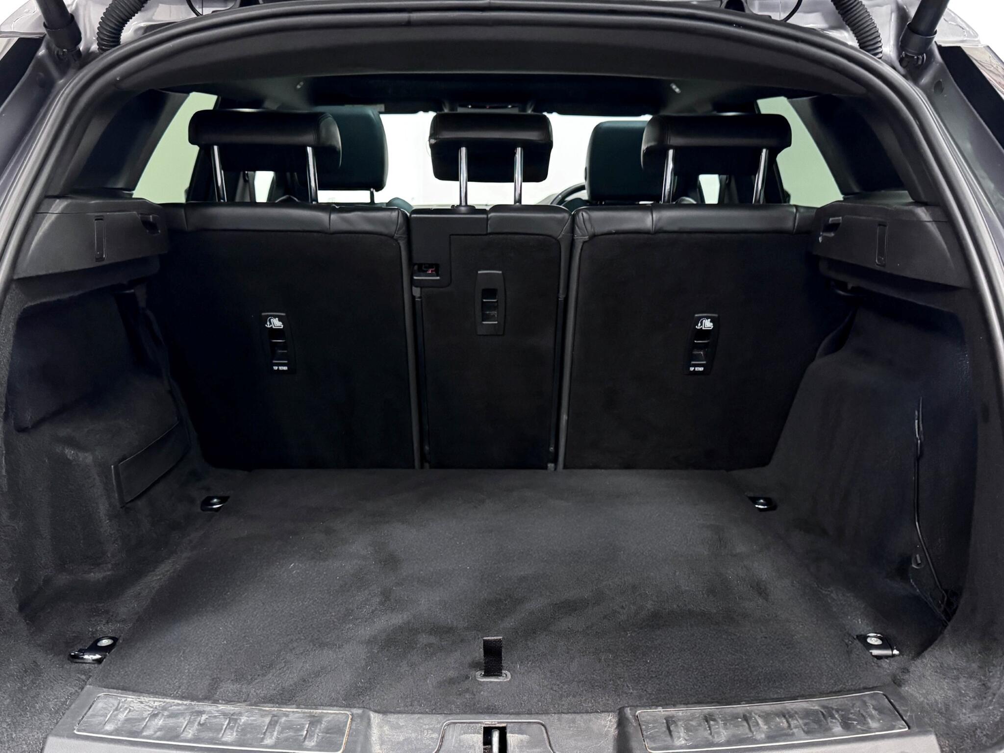 Land Rover Range Rover Evoque view 7
