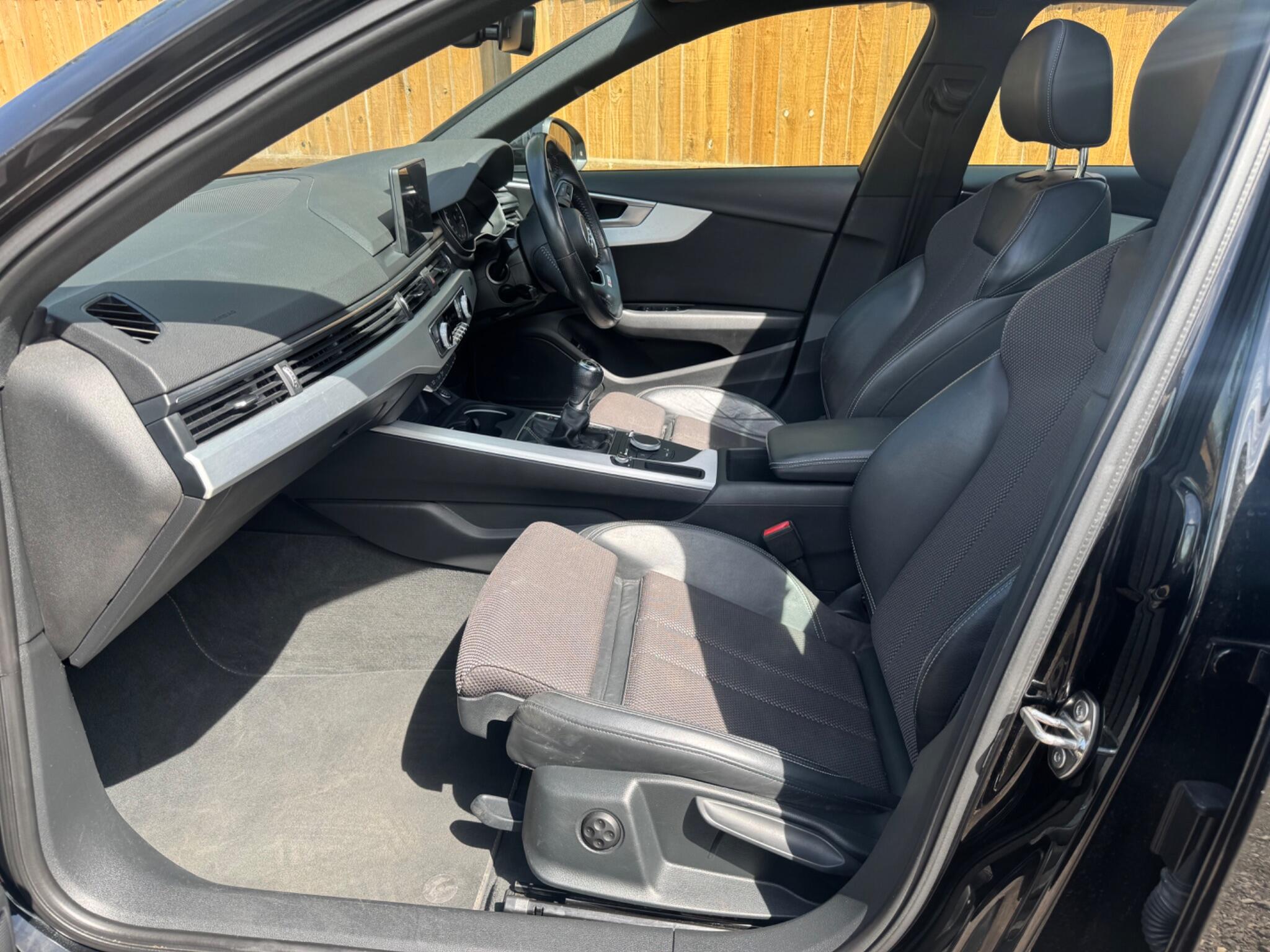 Audi A4 view 56