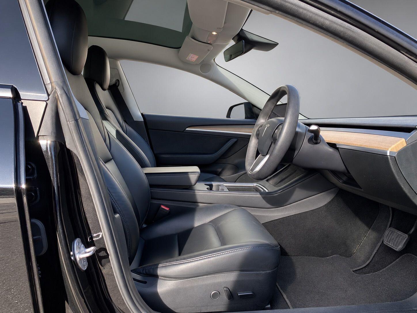 Tesla Model 3 view 17