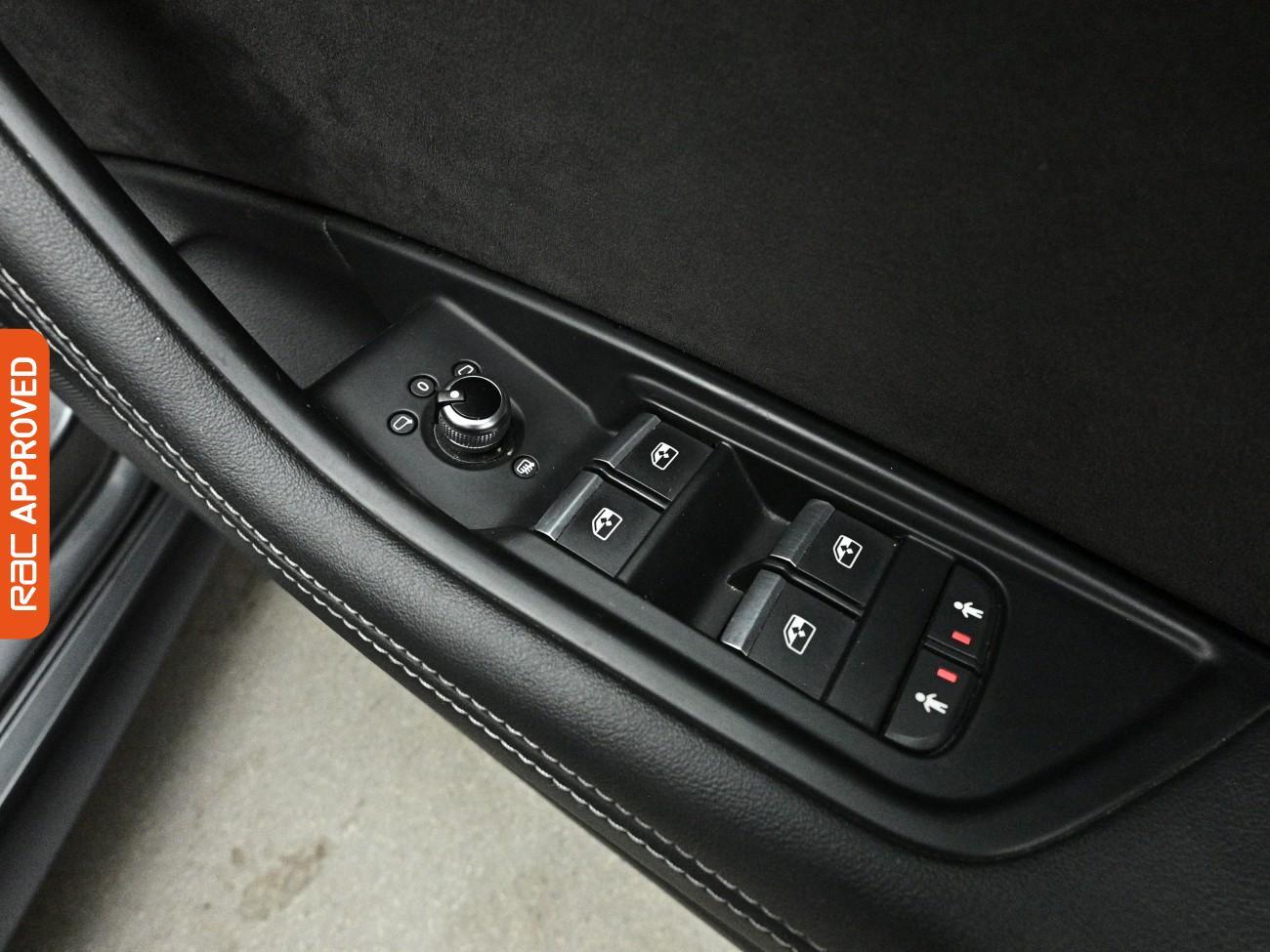 Audi S5 view 27