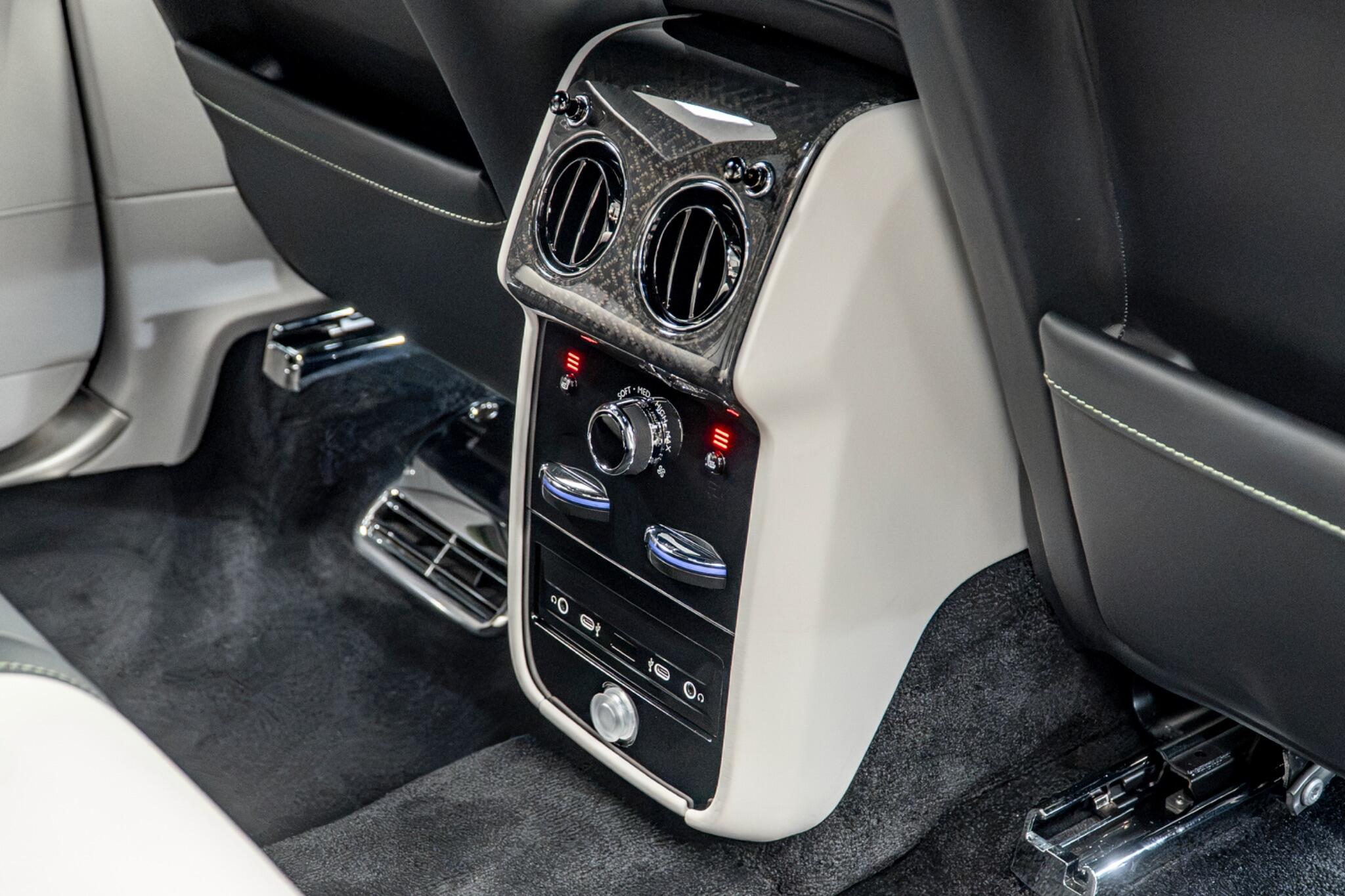 Rolls-Royce Cullinan view 48