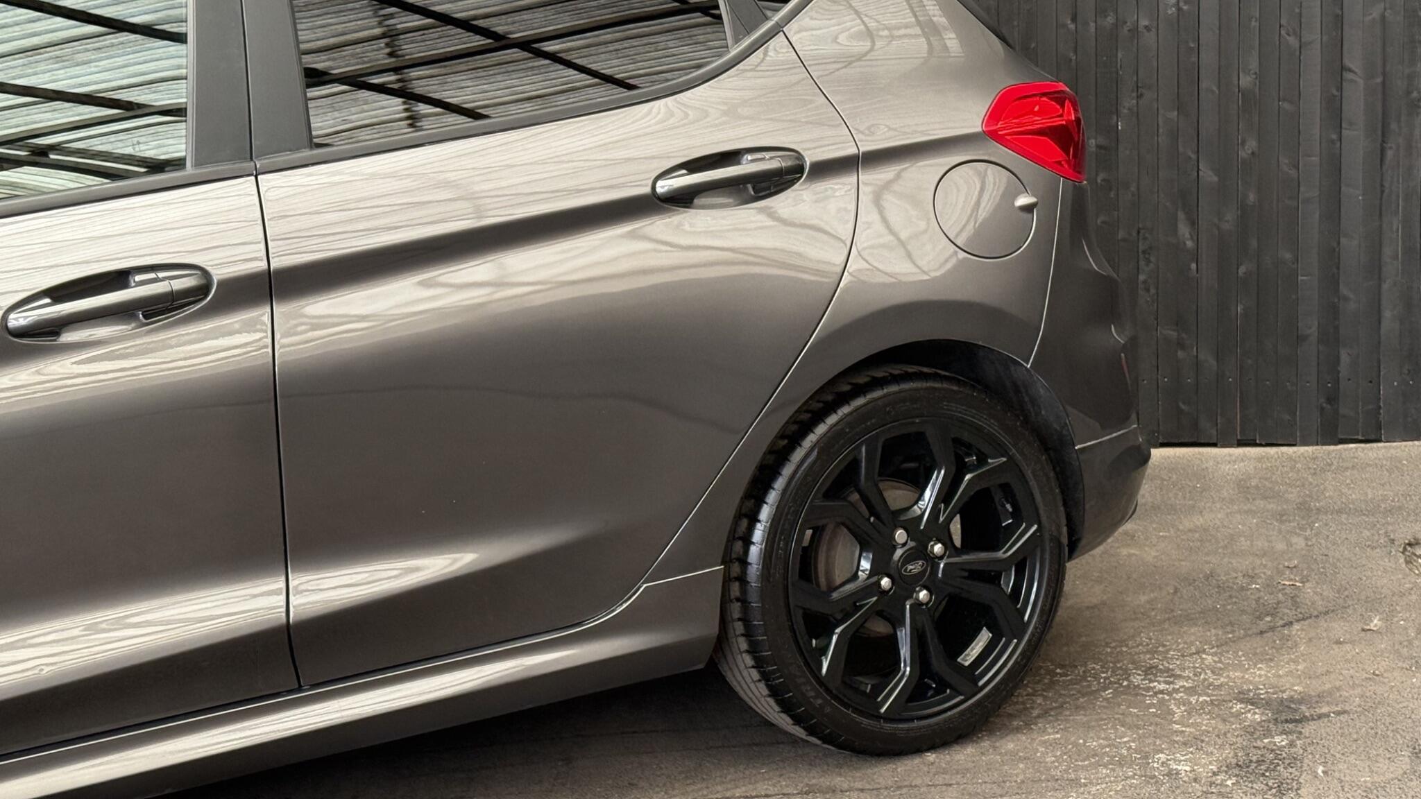 Ford Fiesta view 11