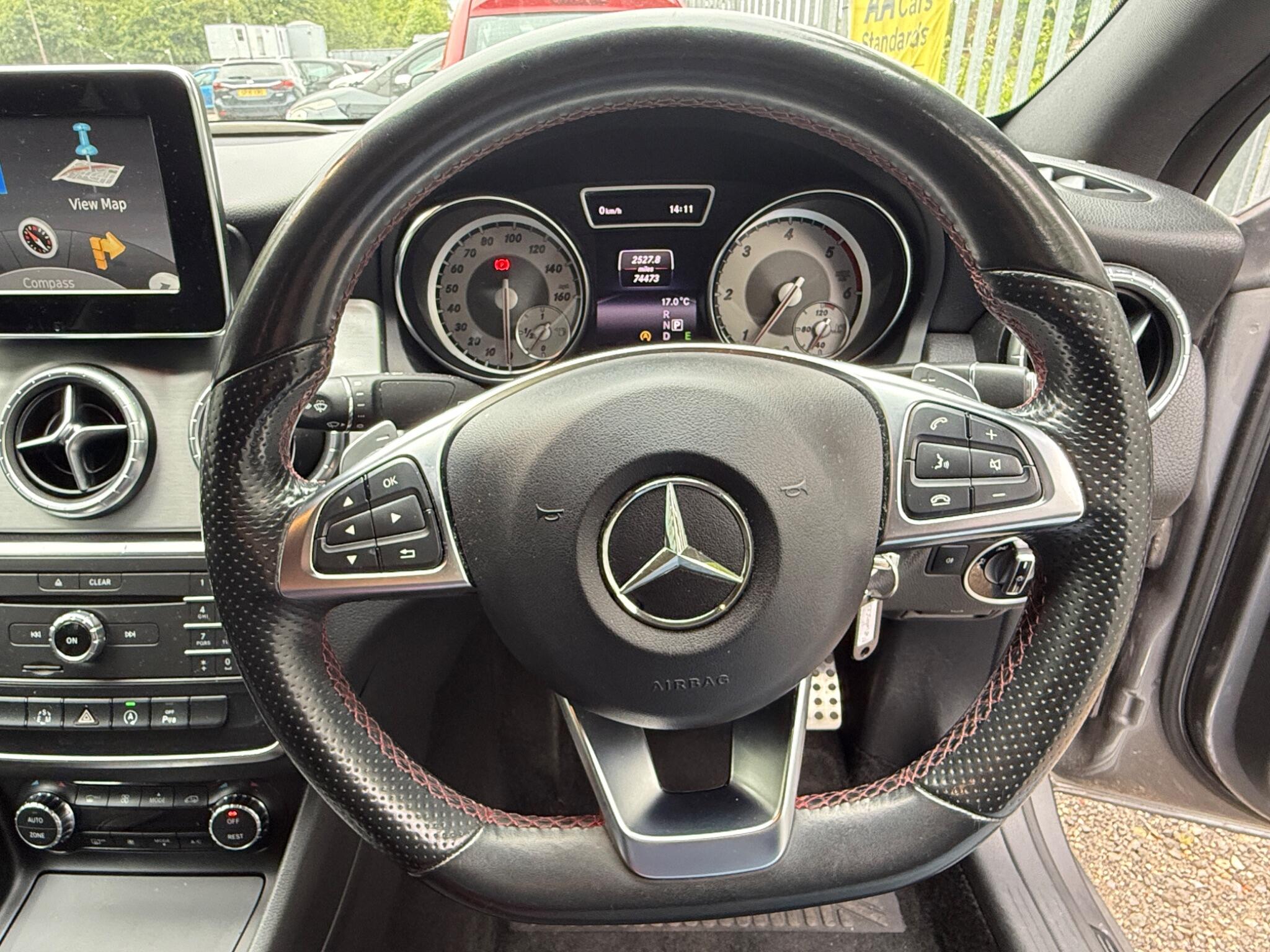 2015 Mercedes-Benz CLA image 44