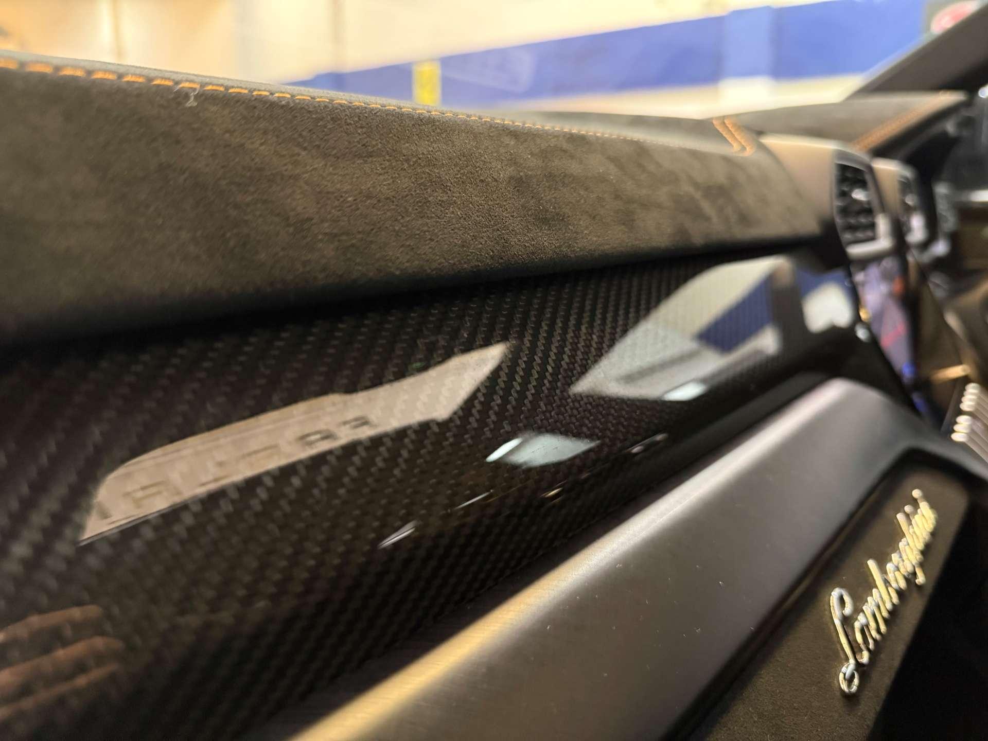 Lamborghini Urus view 63