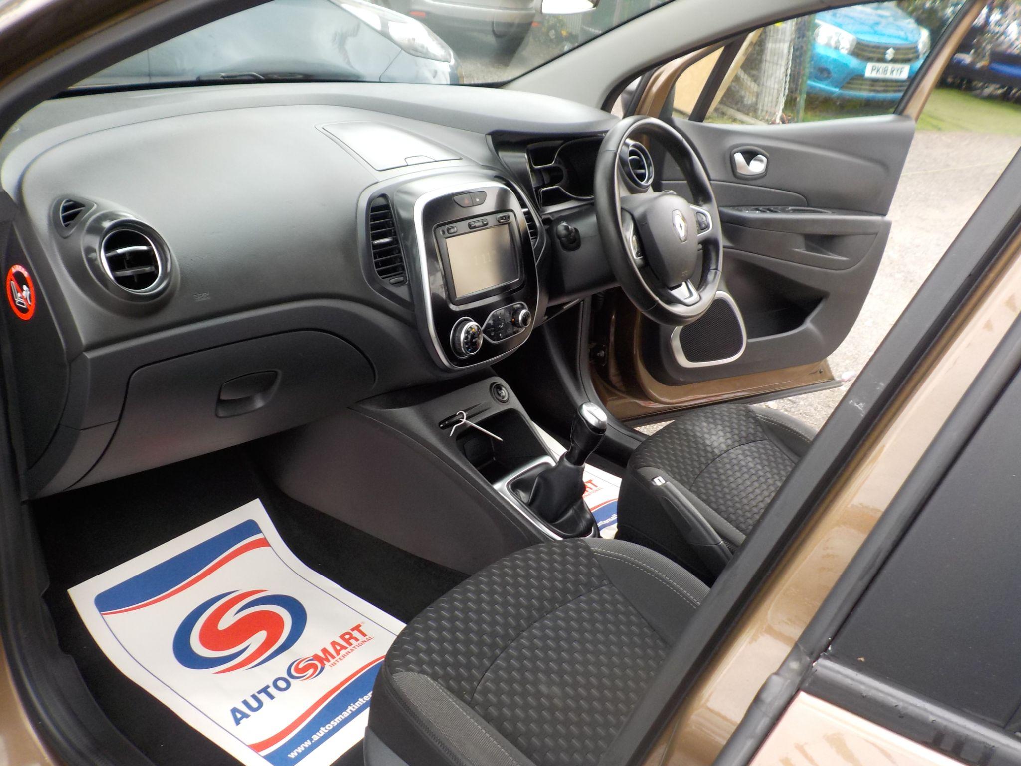 Renault Captur 0.9 TCe ENERGY Dynamique Nav Euro 6 (s/s) 5dr