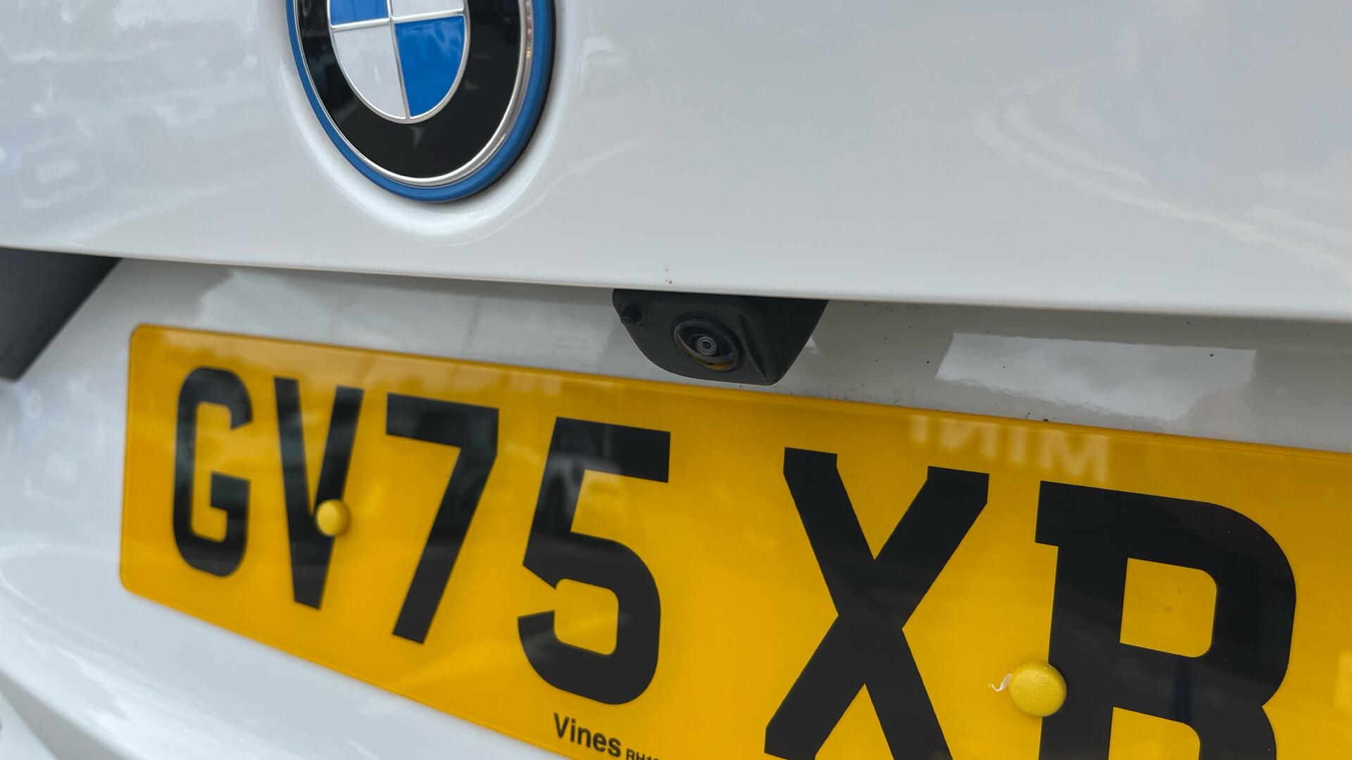 BMW iX1 view 31
