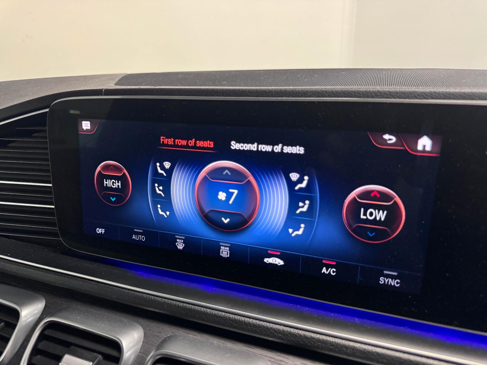 Mercedes-Benz GLE view 33