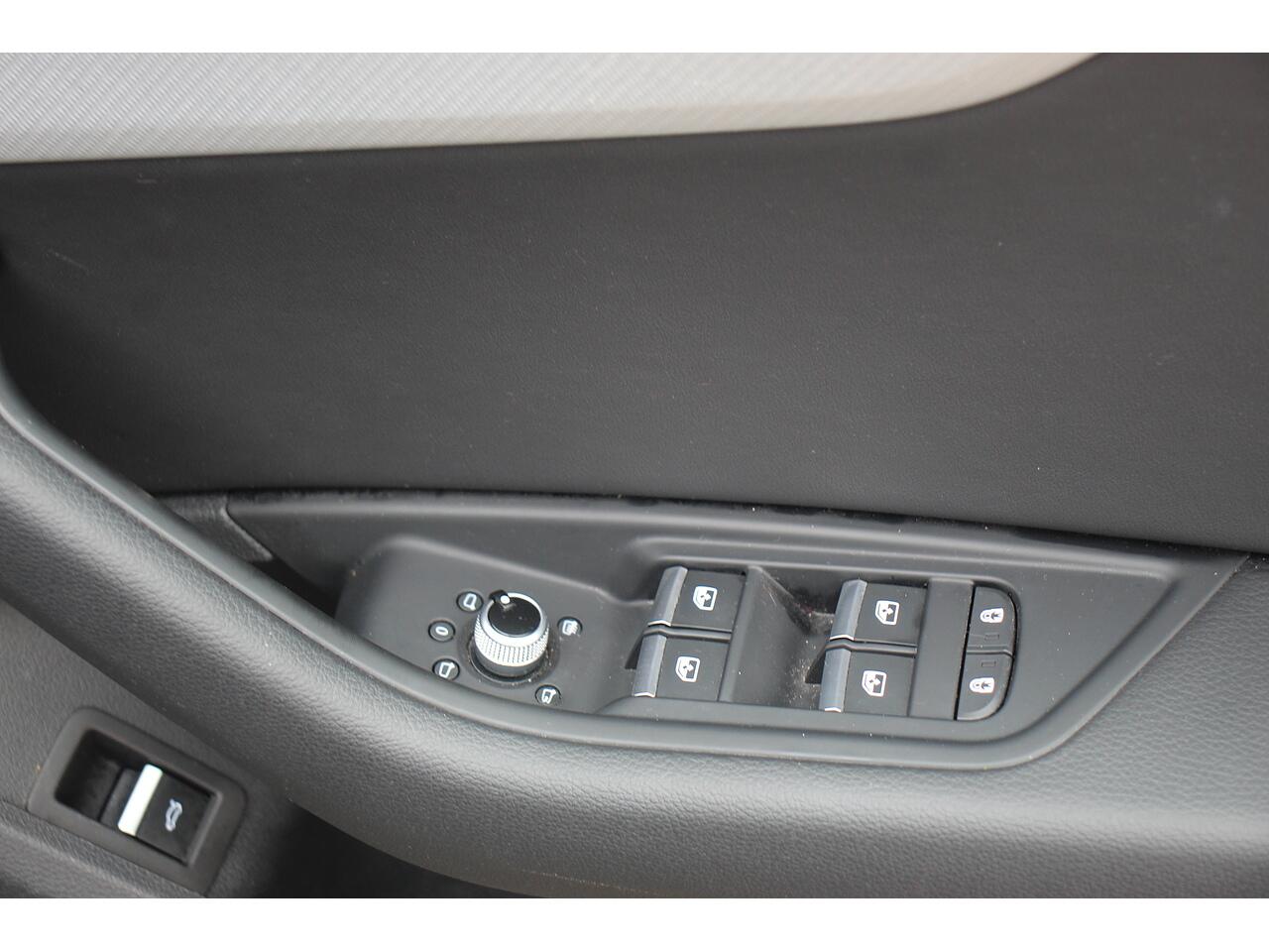 Audi A4 view 31