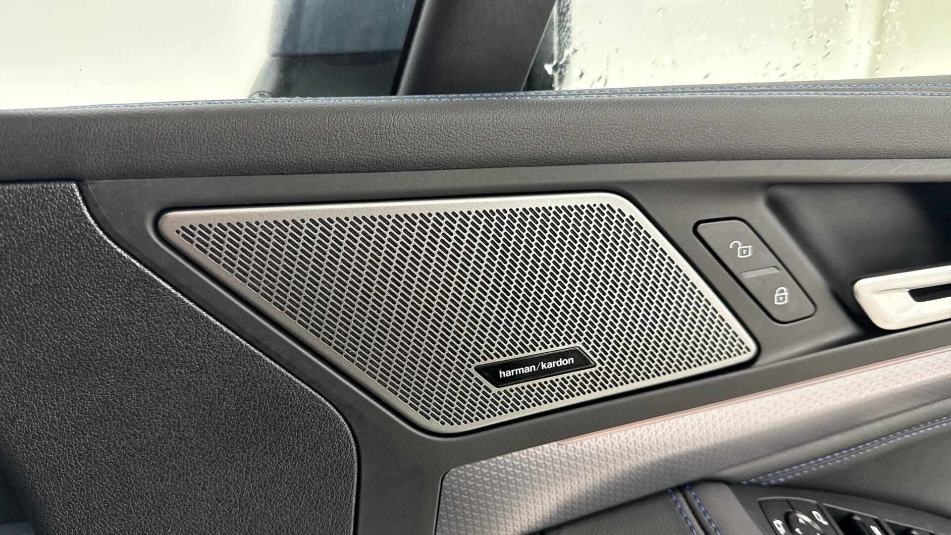 BMW 2 Series view 21