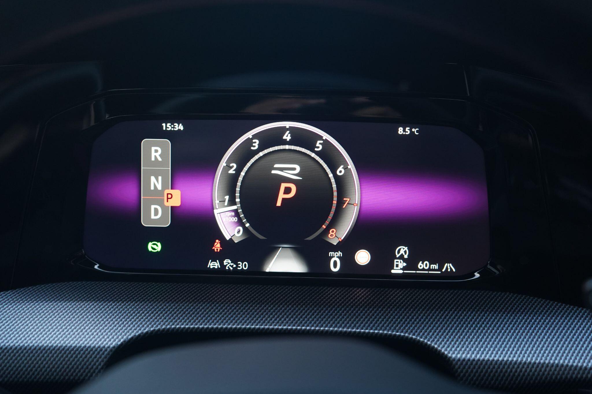 Volkswagen Golf view 22