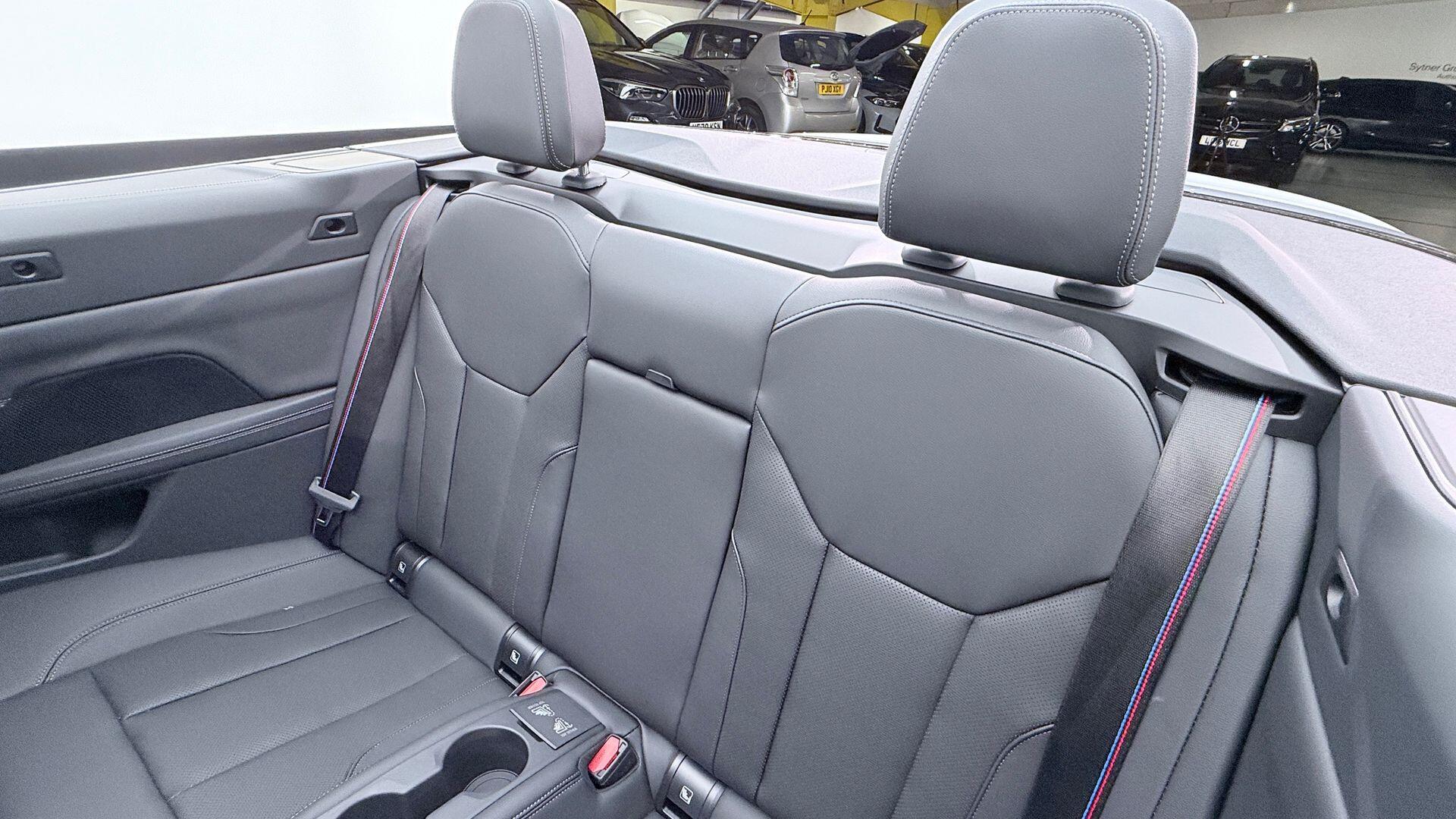 BMW 4 Series view 12