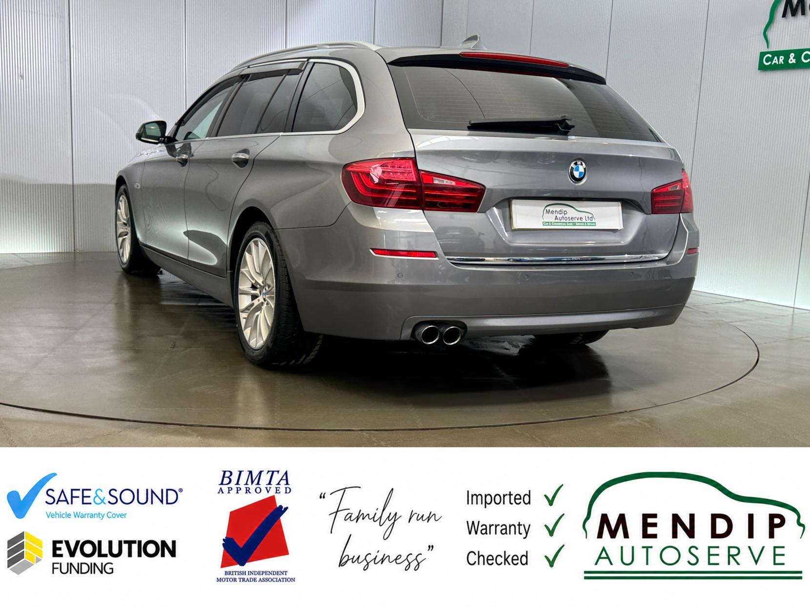 BMW 5 Series view 12