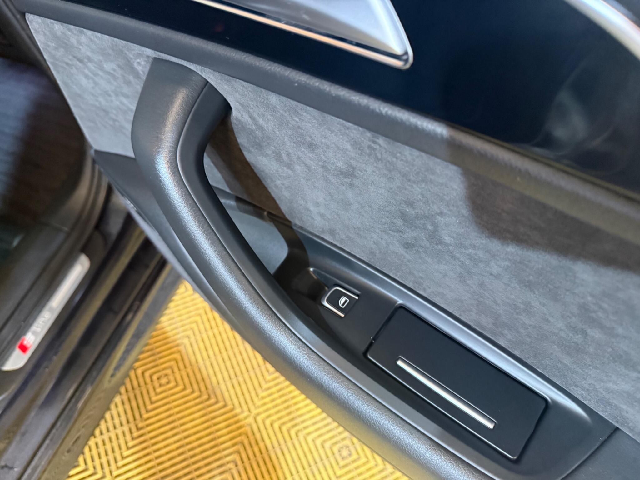 Audi A6 Avant view 73
