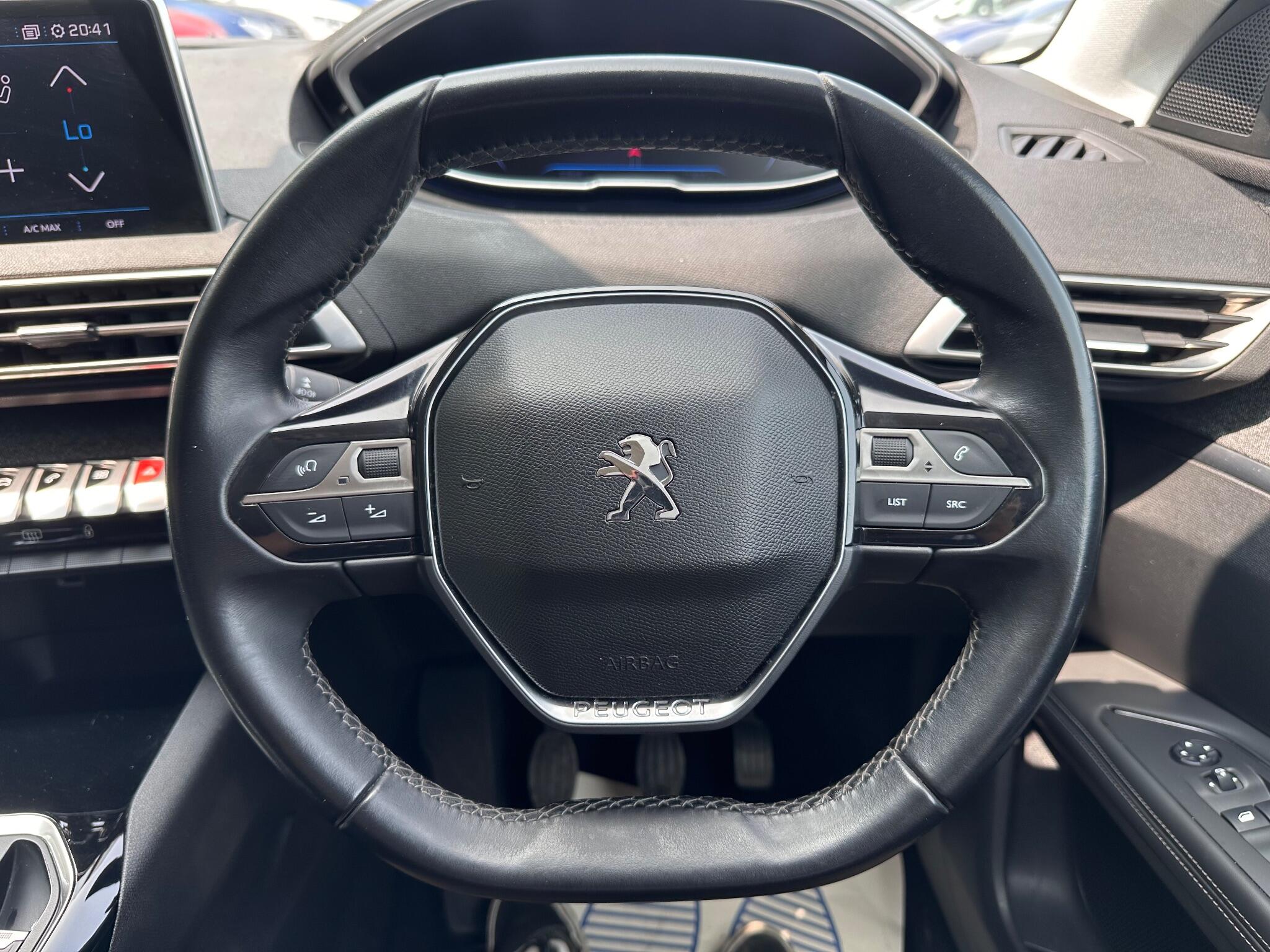 Peugeot 3008 view 27