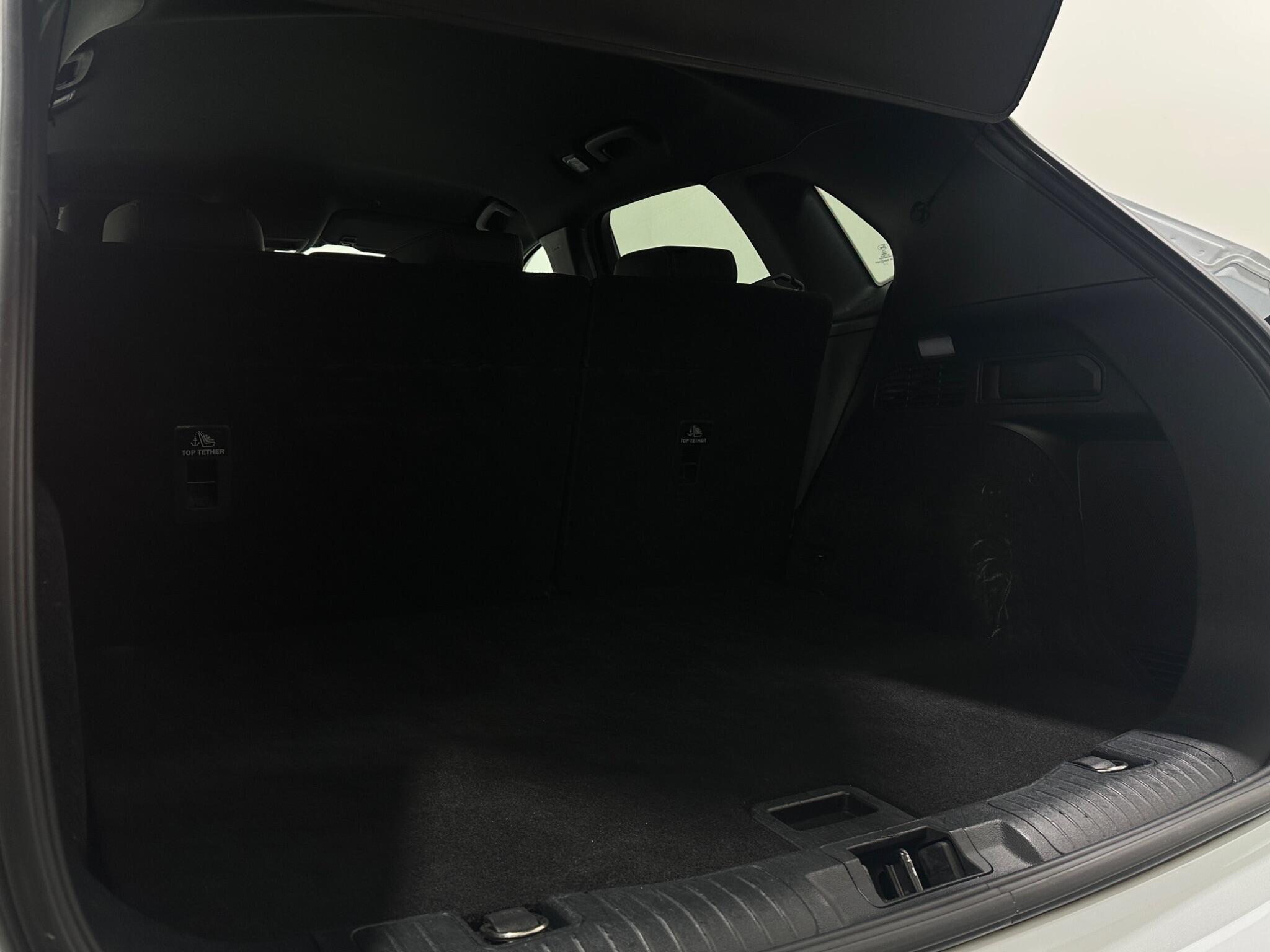 Ford Kuga view 44