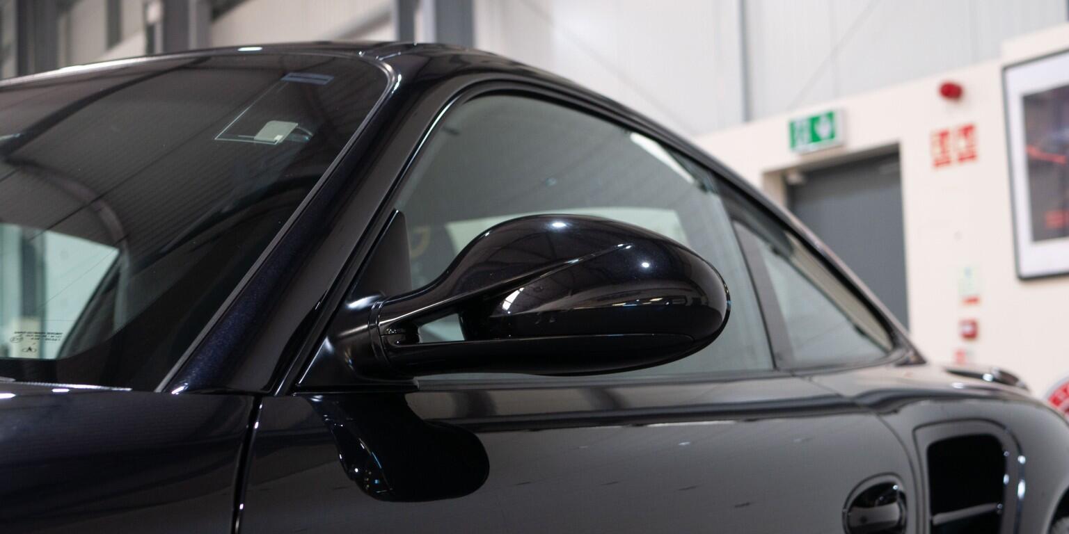 Porsche 911 view 42