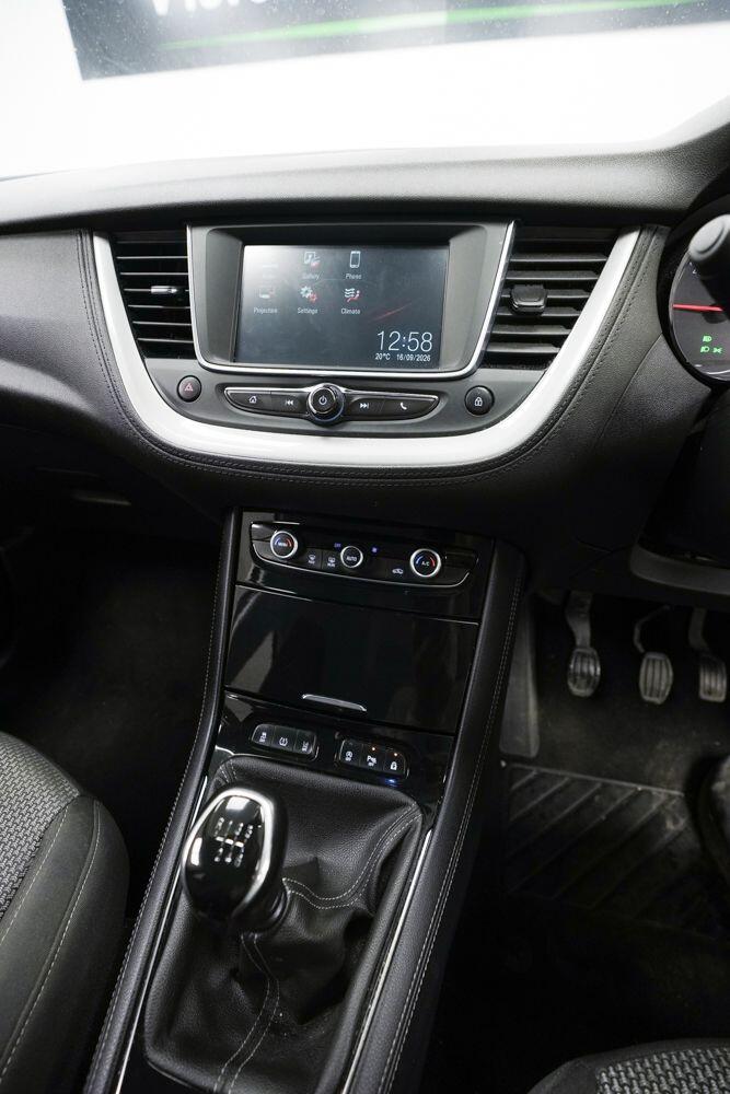 Vauxhall Grandland X view 19