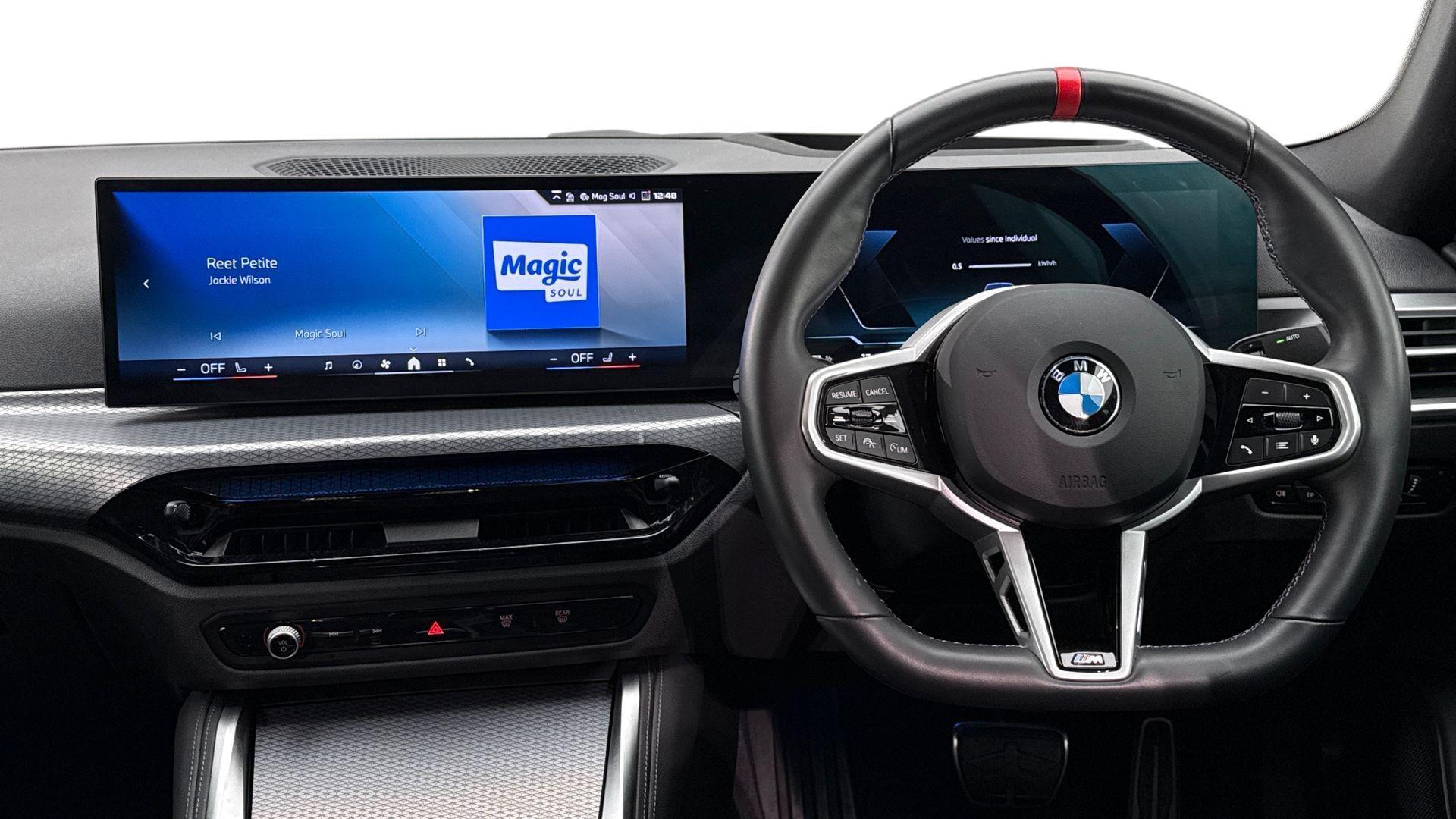 BMW i4 view 5