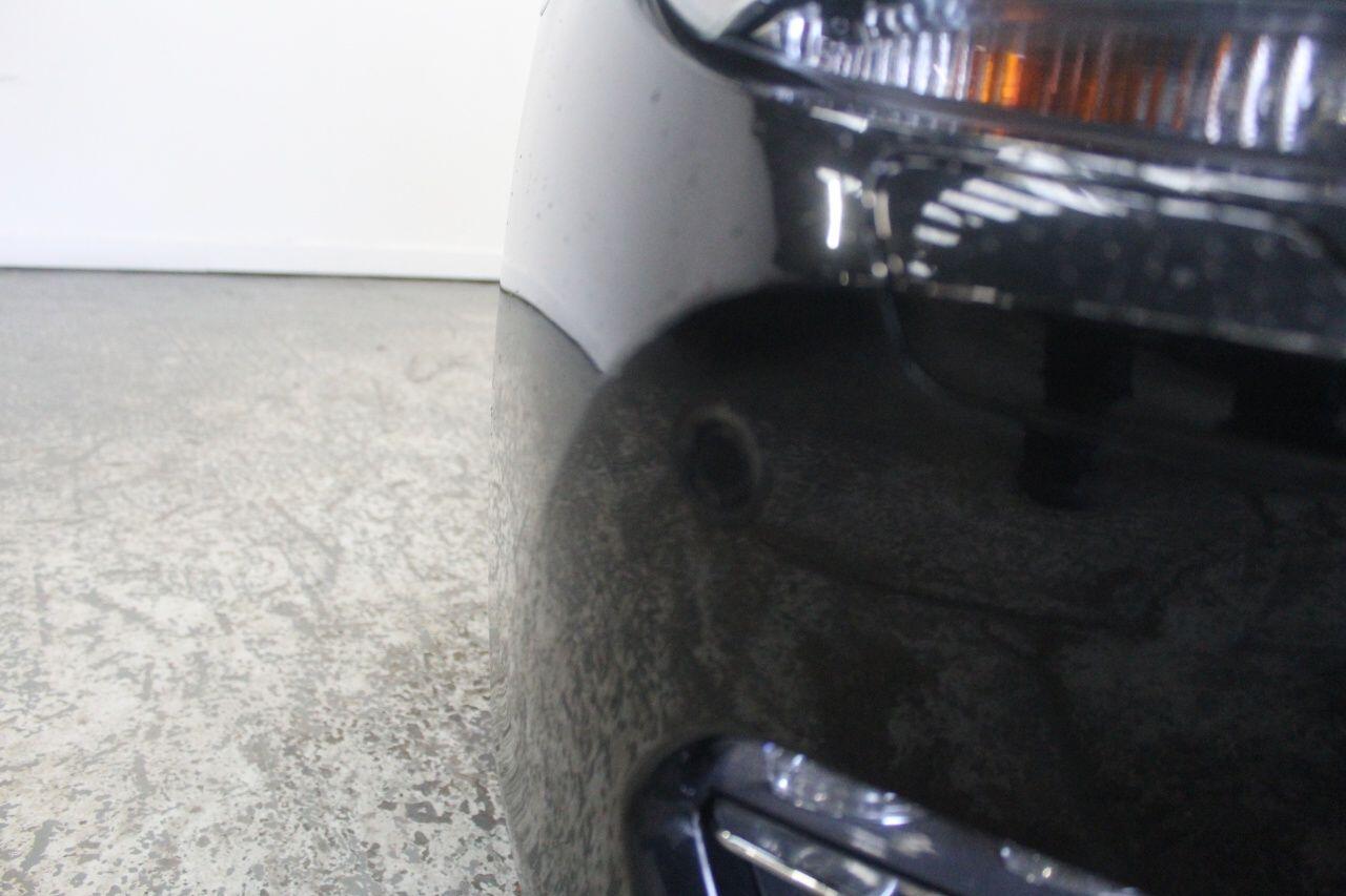 BMW 6 Series view 16